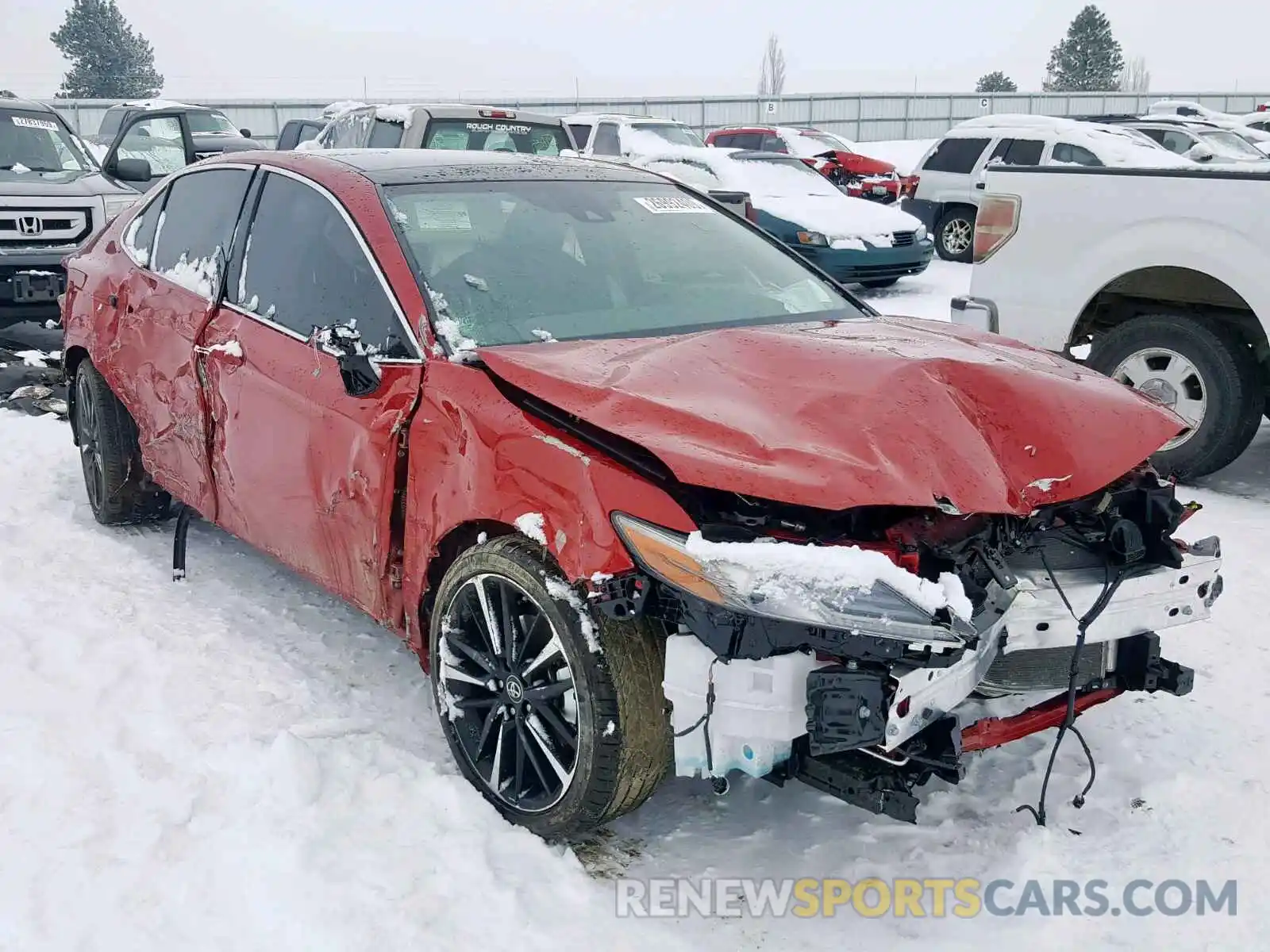 1 Photograph of a damaged car 4T1B61HK9KU162204 TOYOTA CAMRY 2019