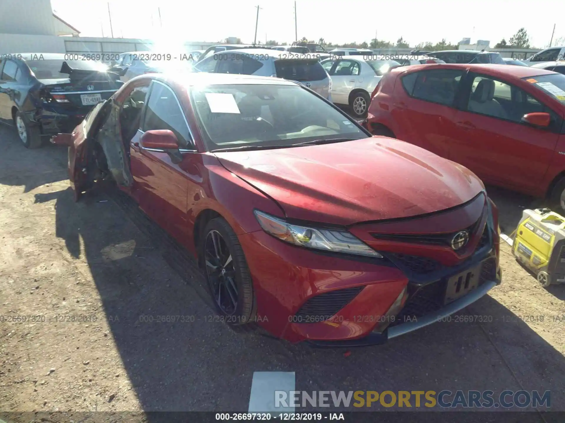 1 Photograph of a damaged car 4T1B61HK9KU163336 TOYOTA CAMRY 2019