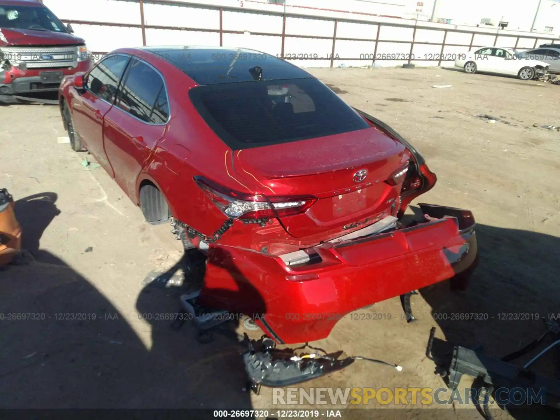 3 Photograph of a damaged car 4T1B61HK9KU163336 TOYOTA CAMRY 2019