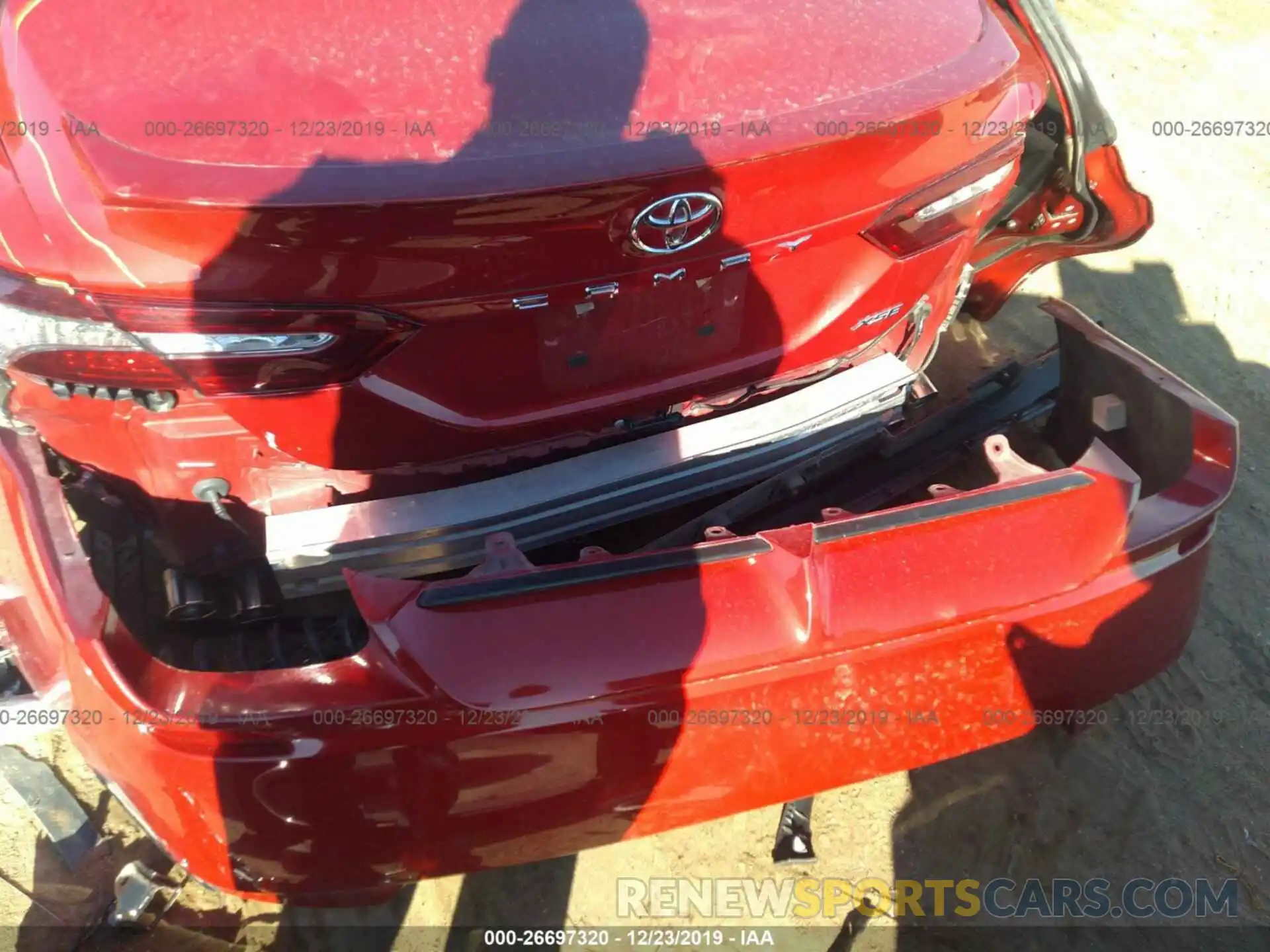 6 Photograph of a damaged car 4T1B61HK9KU163336 TOYOTA CAMRY 2019