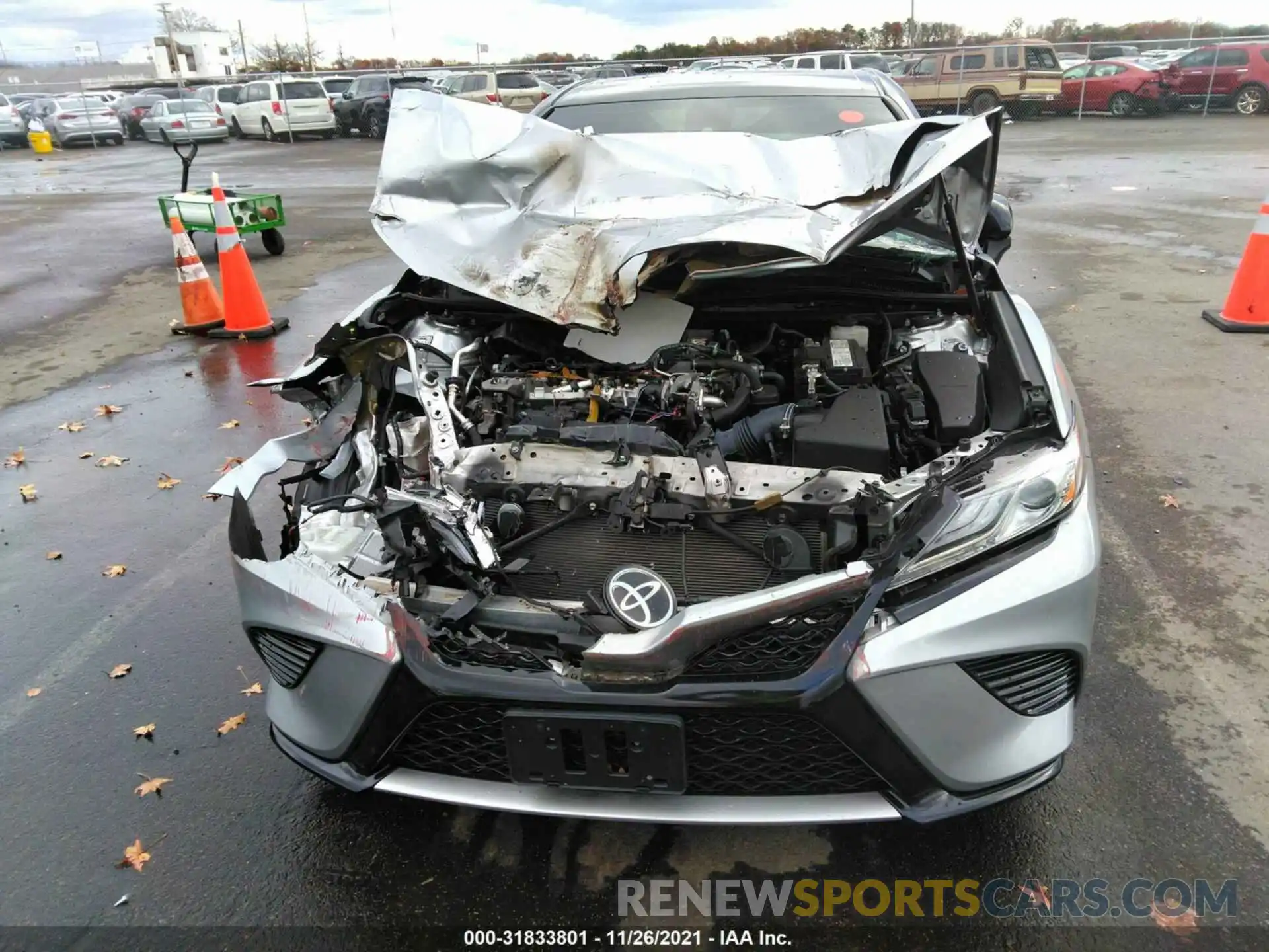 6 Photograph of a damaged car 4T1B61HK9KU166351 TOYOTA CAMRY 2019