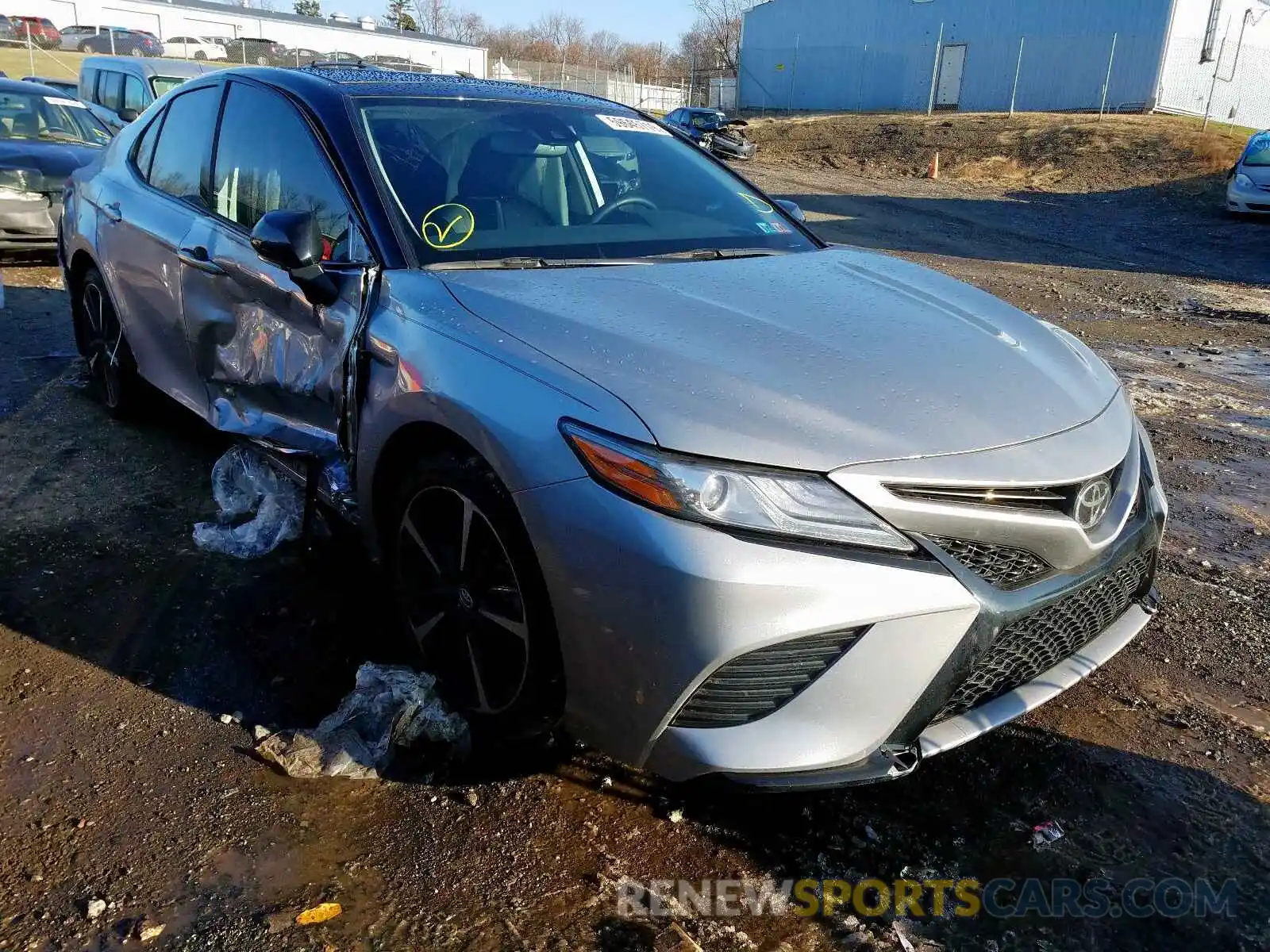 1 Photograph of a damaged car 4T1B61HK9KU184638 TOYOTA CAMRY 2019