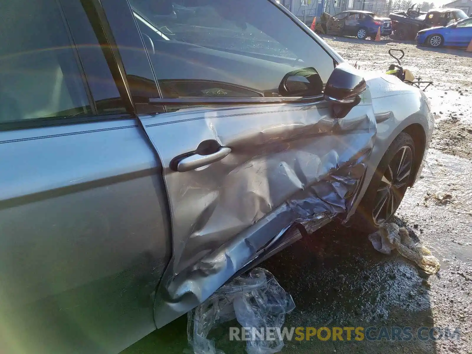 9 Photograph of a damaged car 4T1B61HK9KU184638 TOYOTA CAMRY 2019