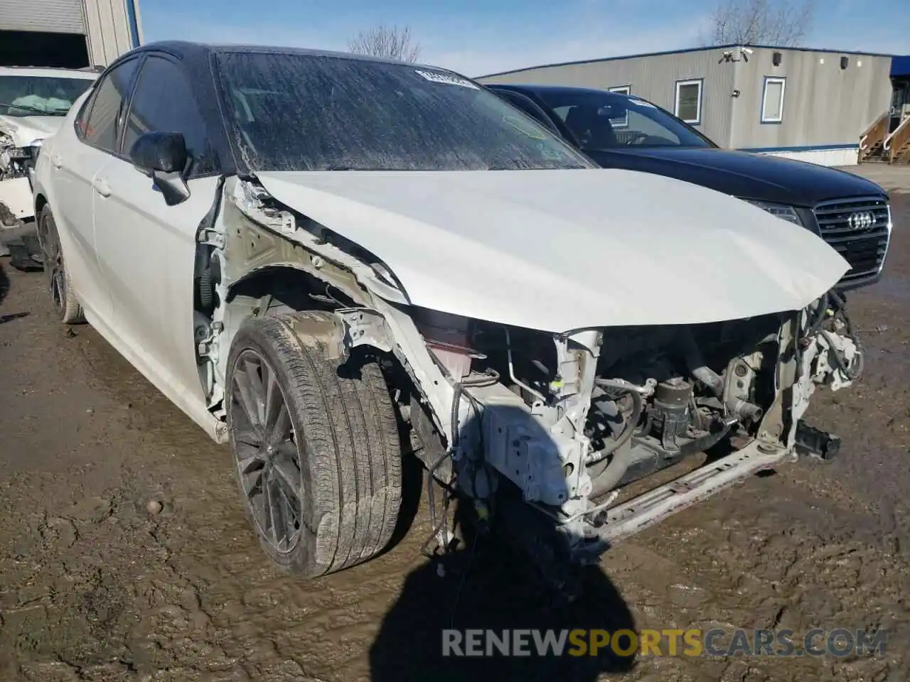 1 Photograph of a damaged car 4T1B61HK9KU184929 TOYOTA CAMRY 2019