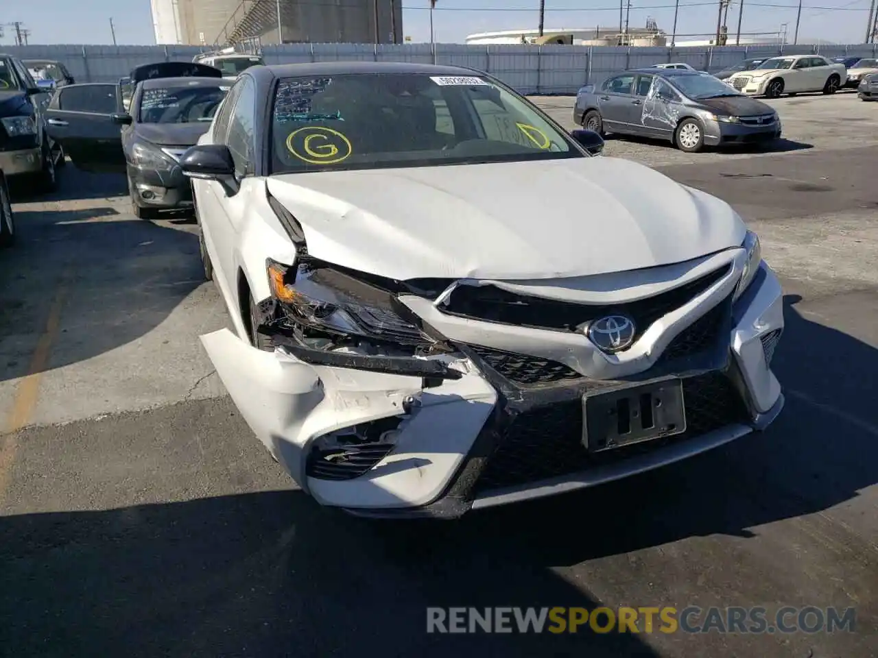 9 Photograph of a damaged car 4T1B61HK9KU195932 TOYOTA CAMRY 2019