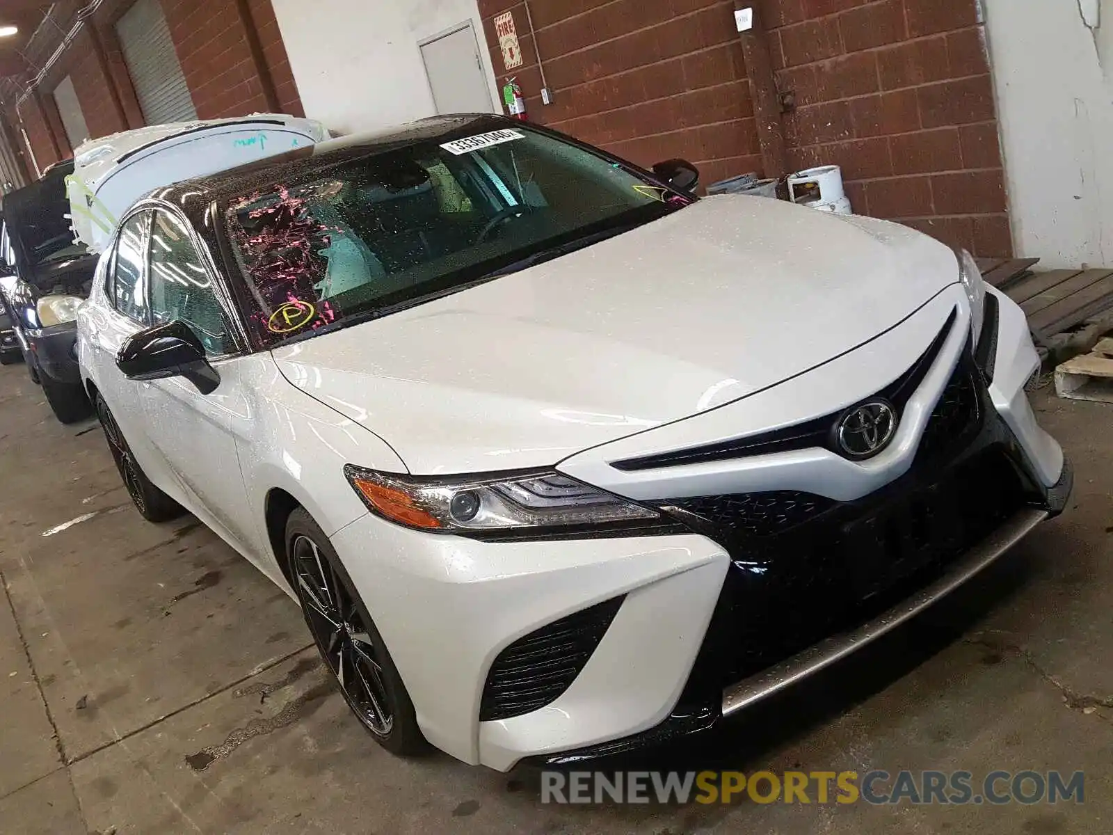 1 Photograph of a damaged car 4T1B61HK9KU211207 TOYOTA CAMRY 2019