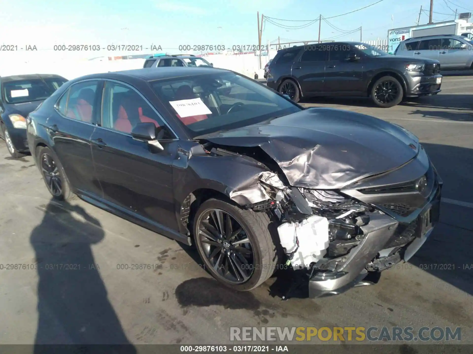 1 Photograph of a damaged car 4T1B61HK9KU212941 TOYOTA CAMRY 2019