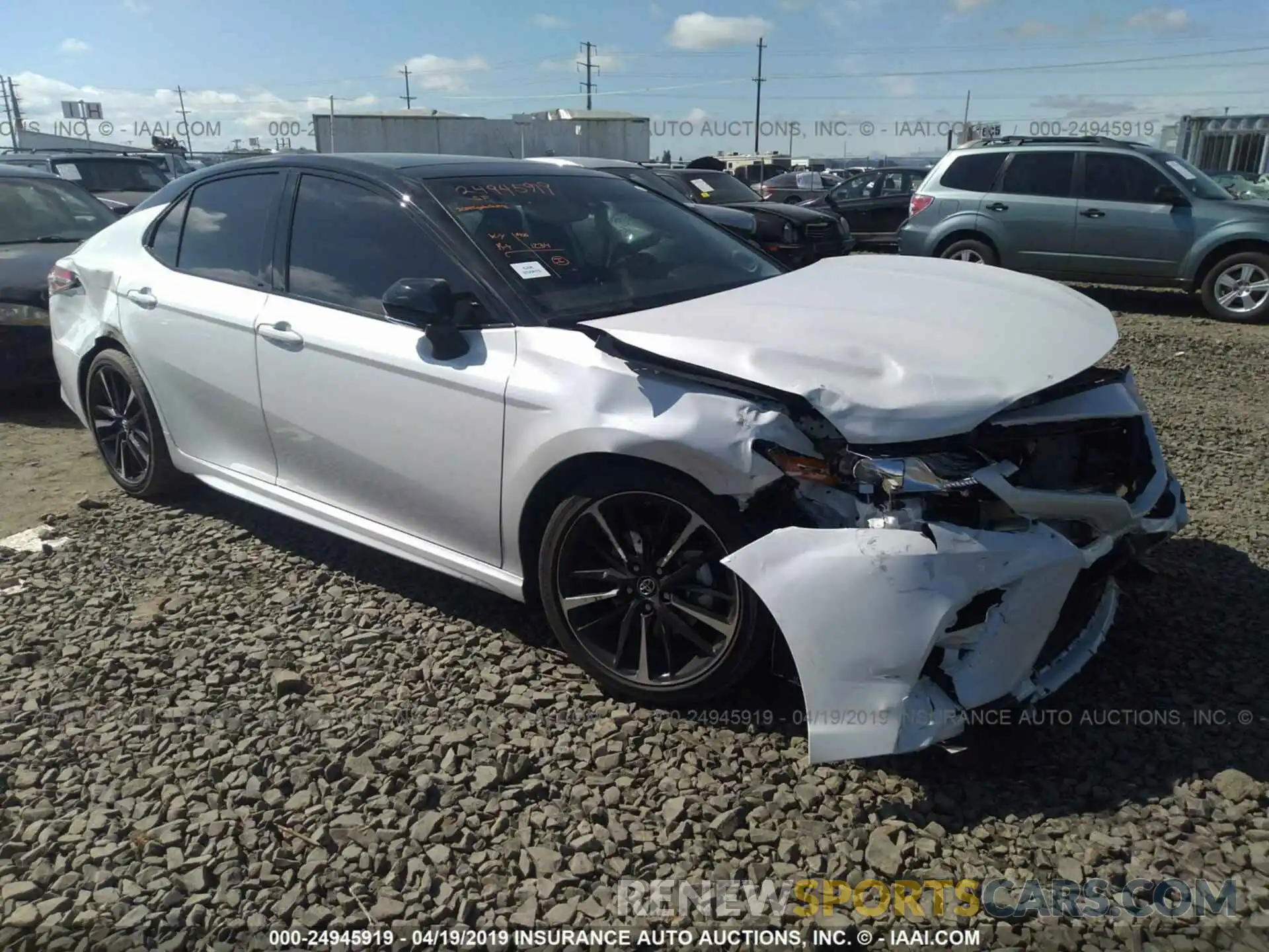 1 Photograph of a damaged car 4T1B61HK9KU213166 TOYOTA CAMRY 2019