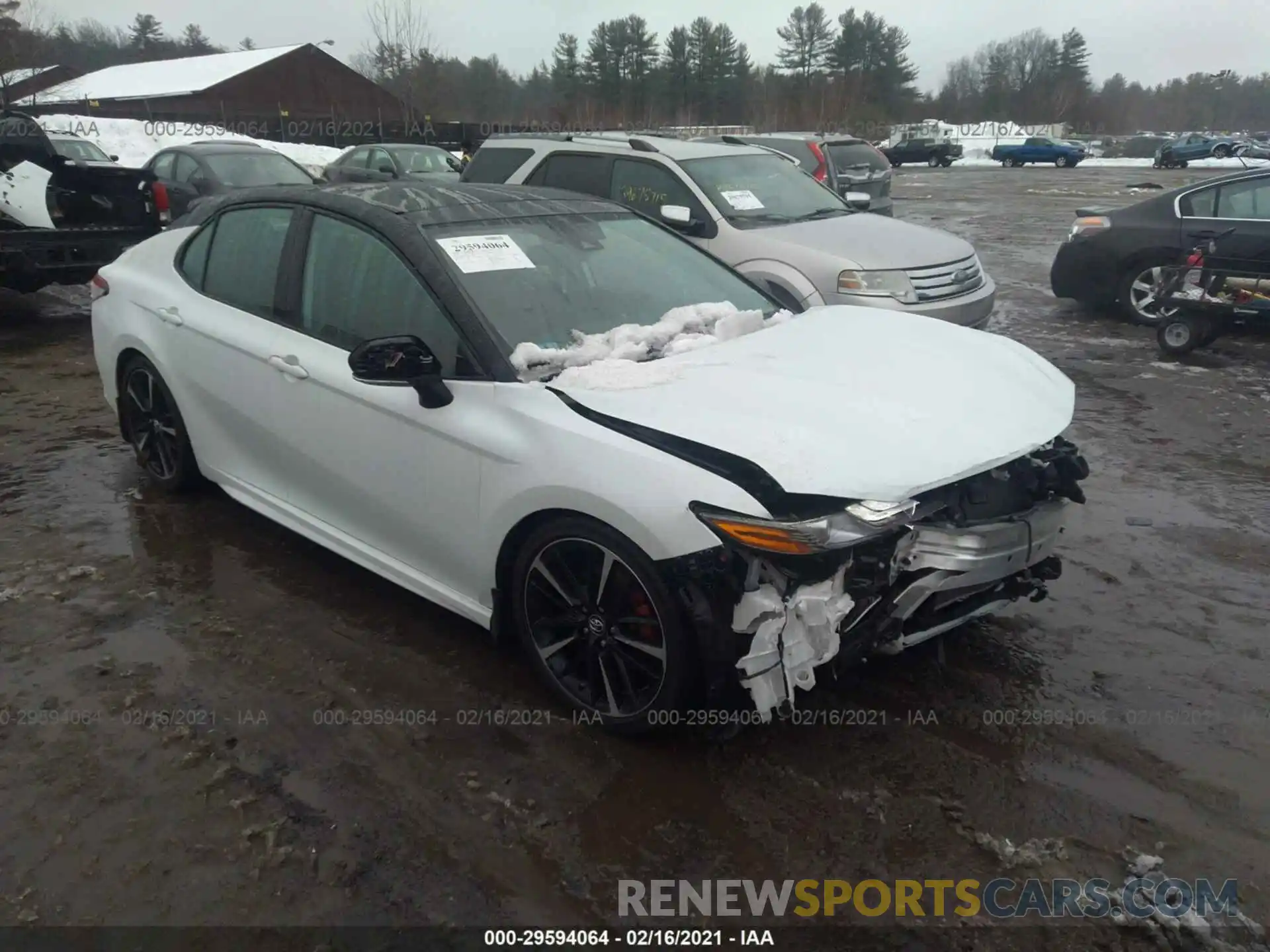 1 Photograph of a damaged car 4T1B61HK9KU215449 TOYOTA CAMRY 2019