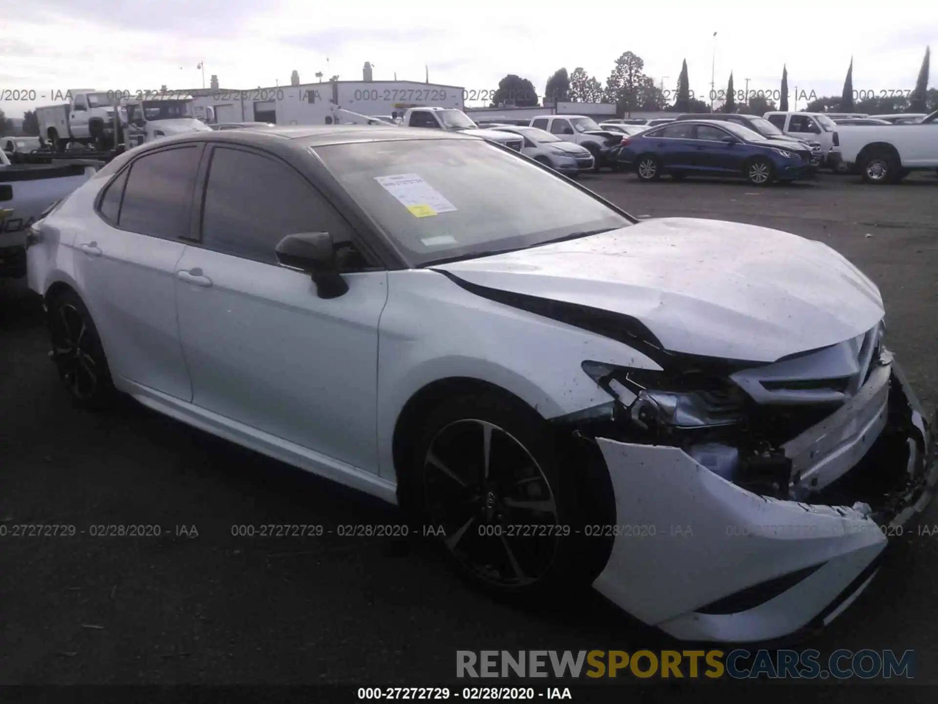 1 Photograph of a damaged car 4T1B61HK9KU229626 TOYOTA CAMRY 2019