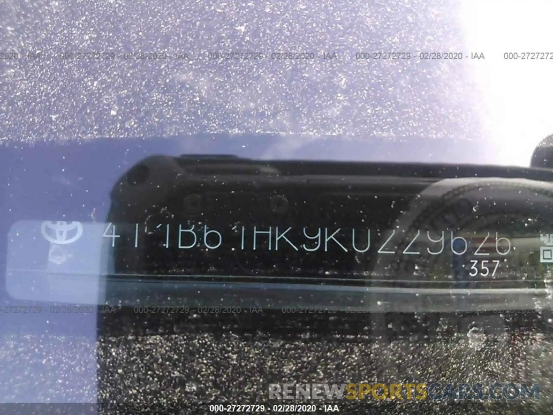 9 Photograph of a damaged car 4T1B61HK9KU229626 TOYOTA CAMRY 2019