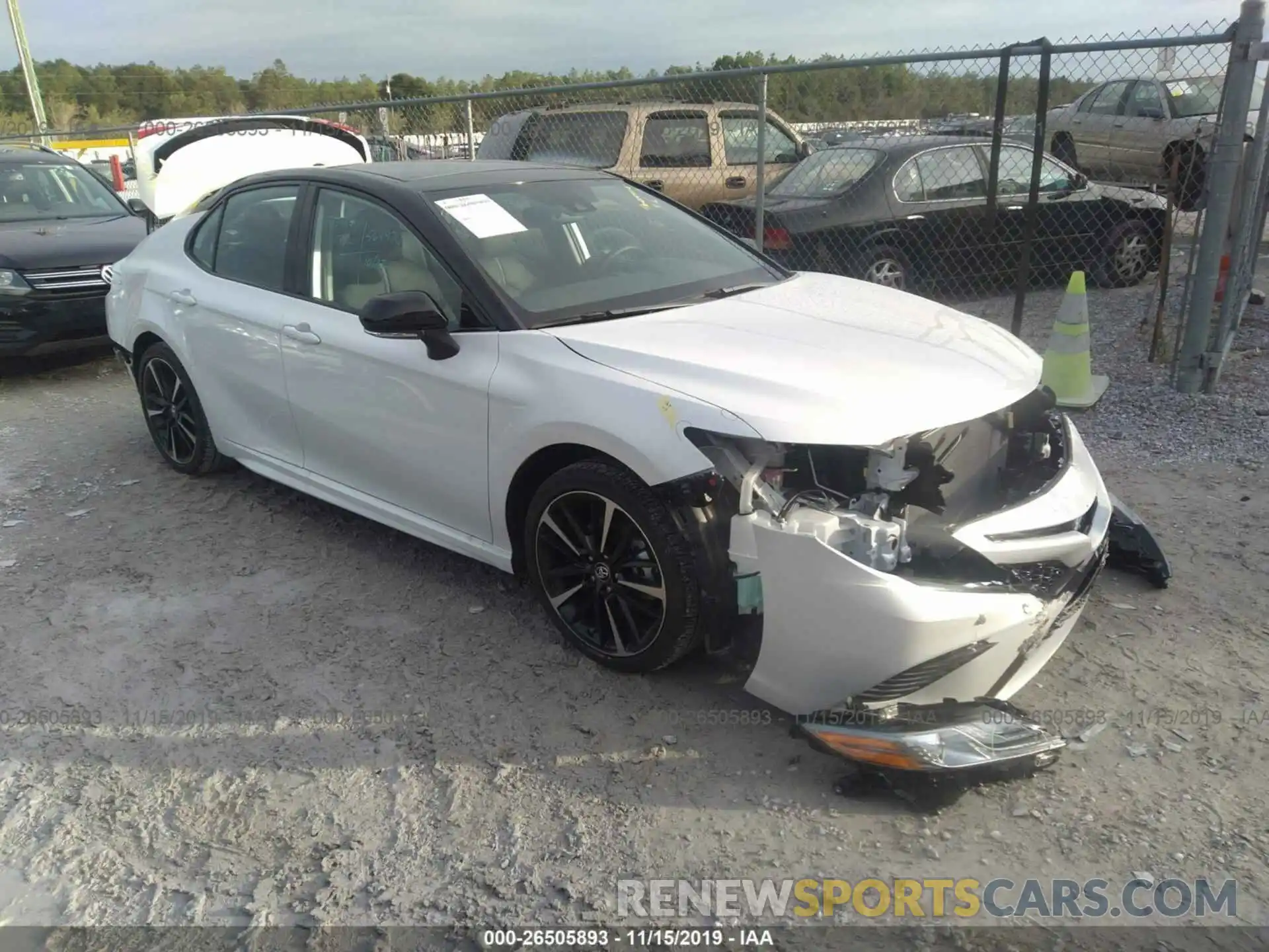 1 Photograph of a damaged car 4T1B61HK9KU230260 TOYOTA CAMRY 2019