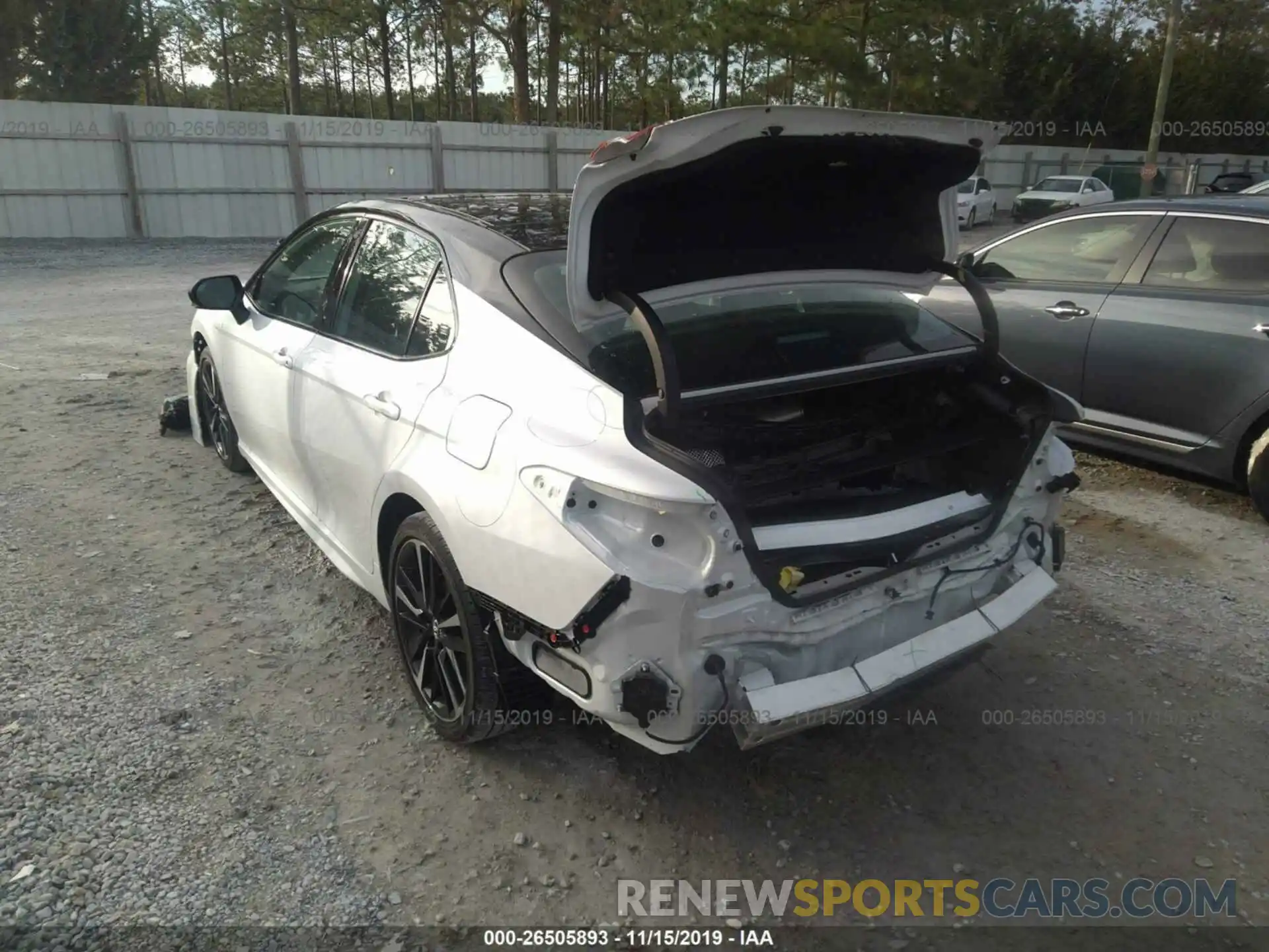 3 Photograph of a damaged car 4T1B61HK9KU230260 TOYOTA CAMRY 2019