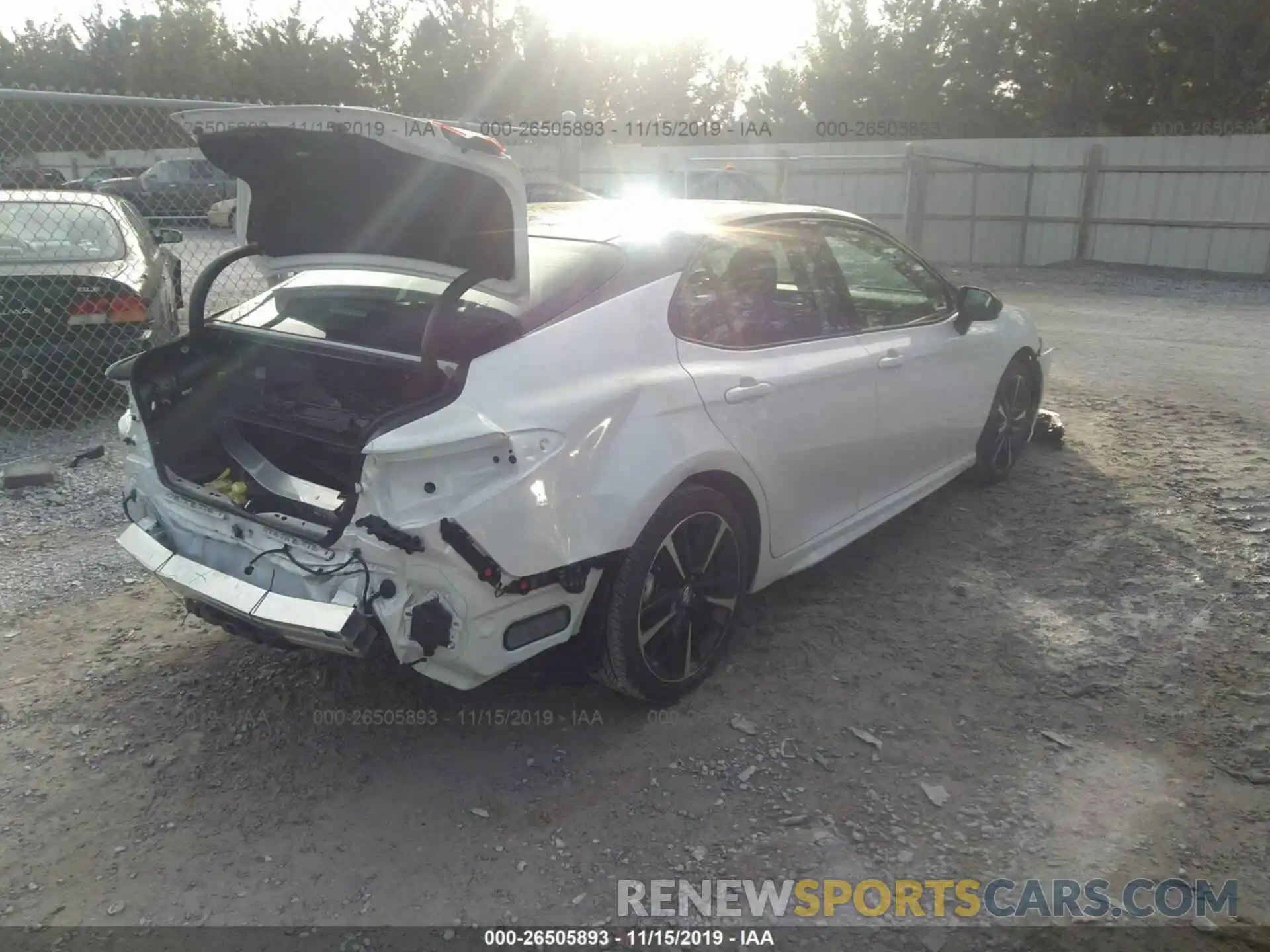 4 Photograph of a damaged car 4T1B61HK9KU230260 TOYOTA CAMRY 2019