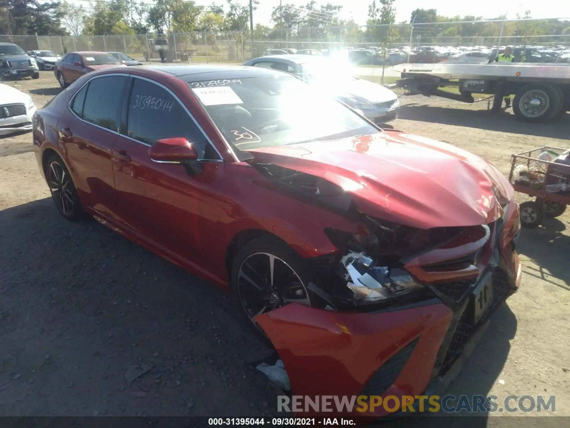 1 Photograph of a damaged car 4T1B61HK9KU231618 TOYOTA CAMRY 2019