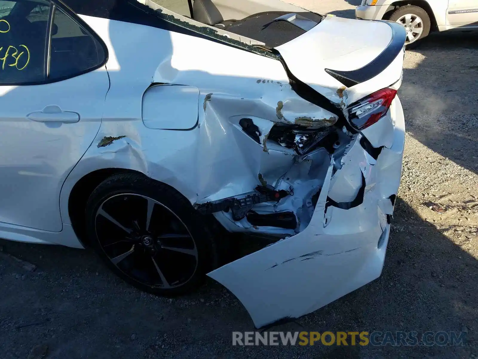 9 Photograph of a damaged car 4T1B61HK9KU234616 TOYOTA CAMRY 2019