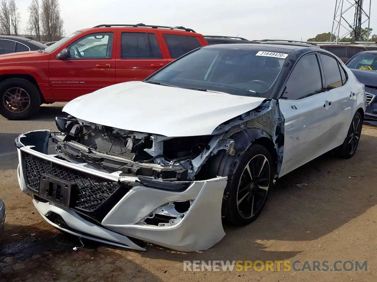 2 Photograph of a damaged car 4T1B61HK9KU235412 TOYOTA CAMRY 2019