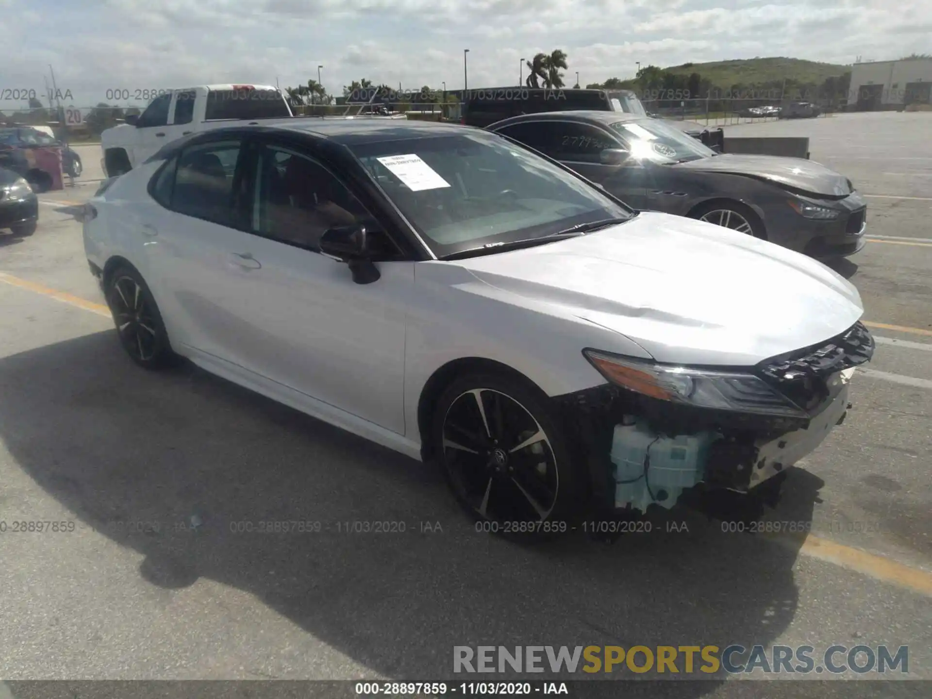 1 Photograph of a damaged car 4T1B61HK9KU237919 TOYOTA CAMRY 2019