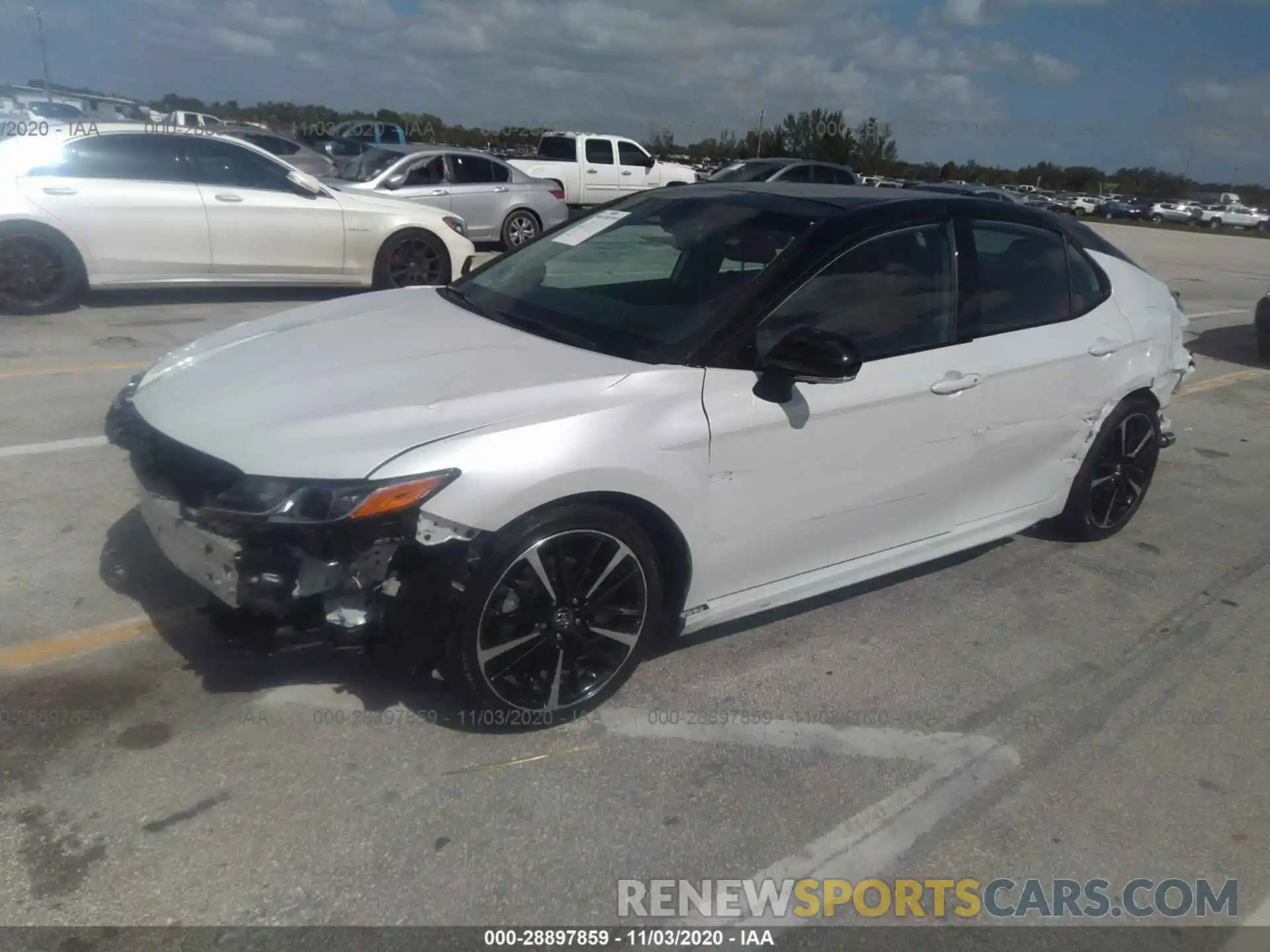 2 Photograph of a damaged car 4T1B61HK9KU237919 TOYOTA CAMRY 2019