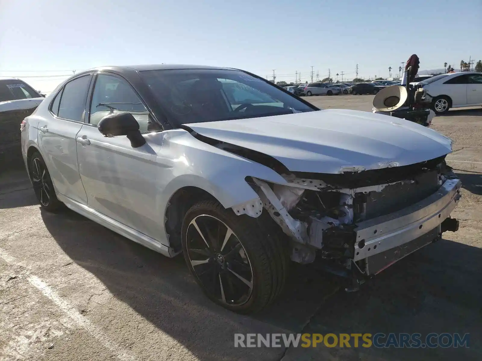 1 Photograph of a damaged car 4T1B61HK9KU254672 TOYOTA CAMRY 2019