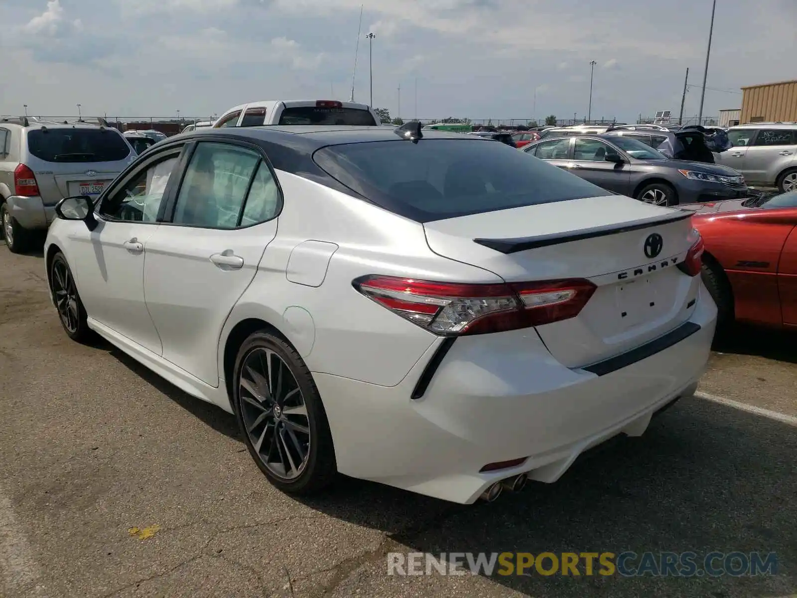 3 Photograph of a damaged car 4T1B61HK9KU254848 TOYOTA CAMRY 2019