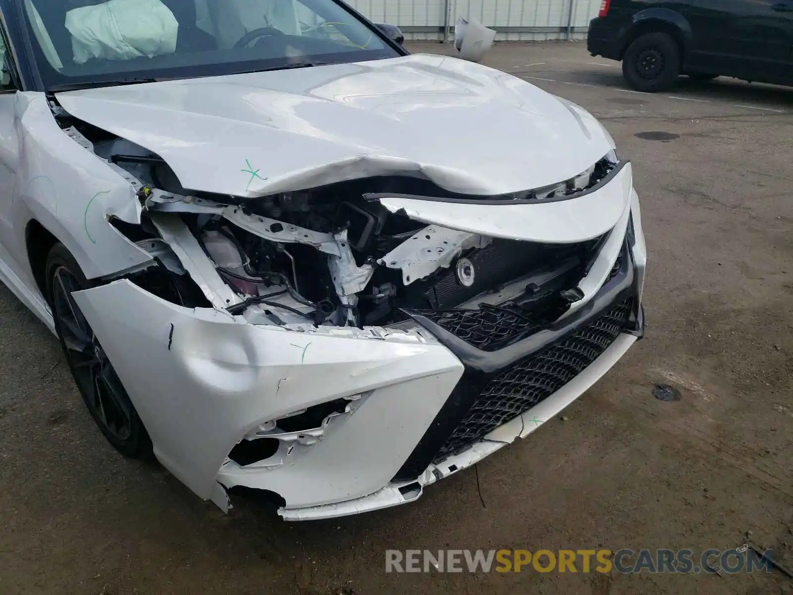 9 Photograph of a damaged car 4T1B61HK9KU254848 TOYOTA CAMRY 2019