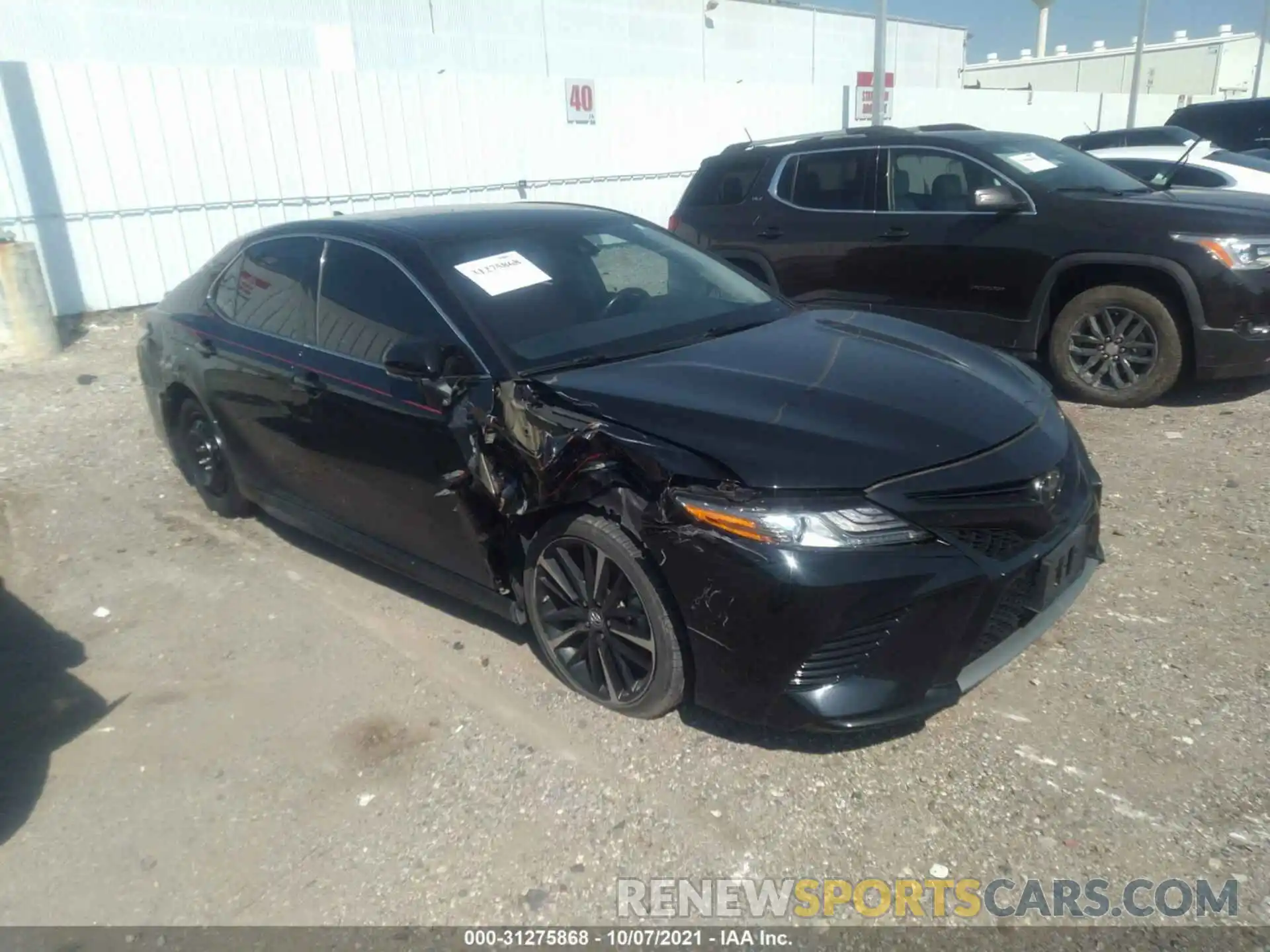 1 Photograph of a damaged car 4T1B61HK9KU256812 TOYOTA CAMRY 2019