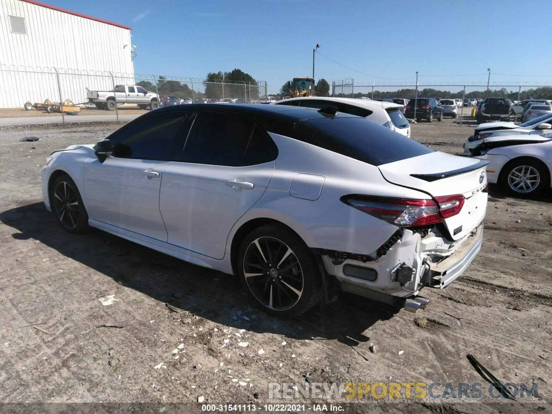 3 Фотография поврежденного автомобиля 4T1B61HK9KU258690 TOYOTA CAMRY 2019