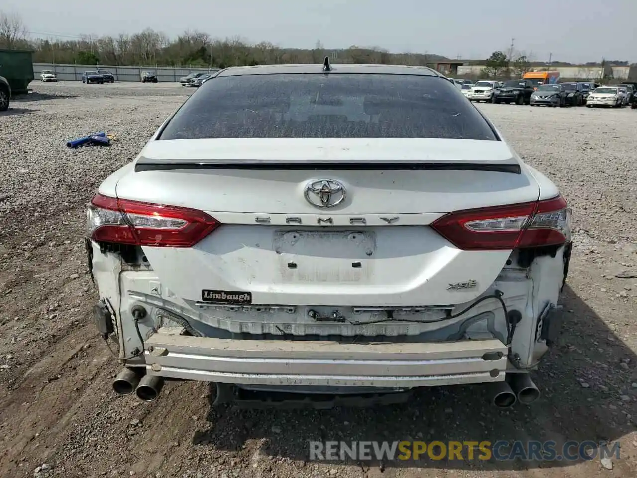 6 Photograph of a damaged car 4T1B61HK9KU259693 TOYOTA CAMRY 2019