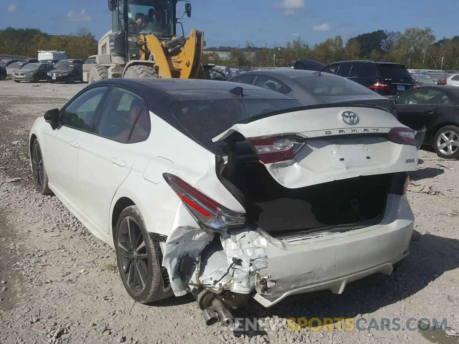 3 Photograph of a damaged car 4T1B61HK9KU259824 TOYOTA CAMRY 2019