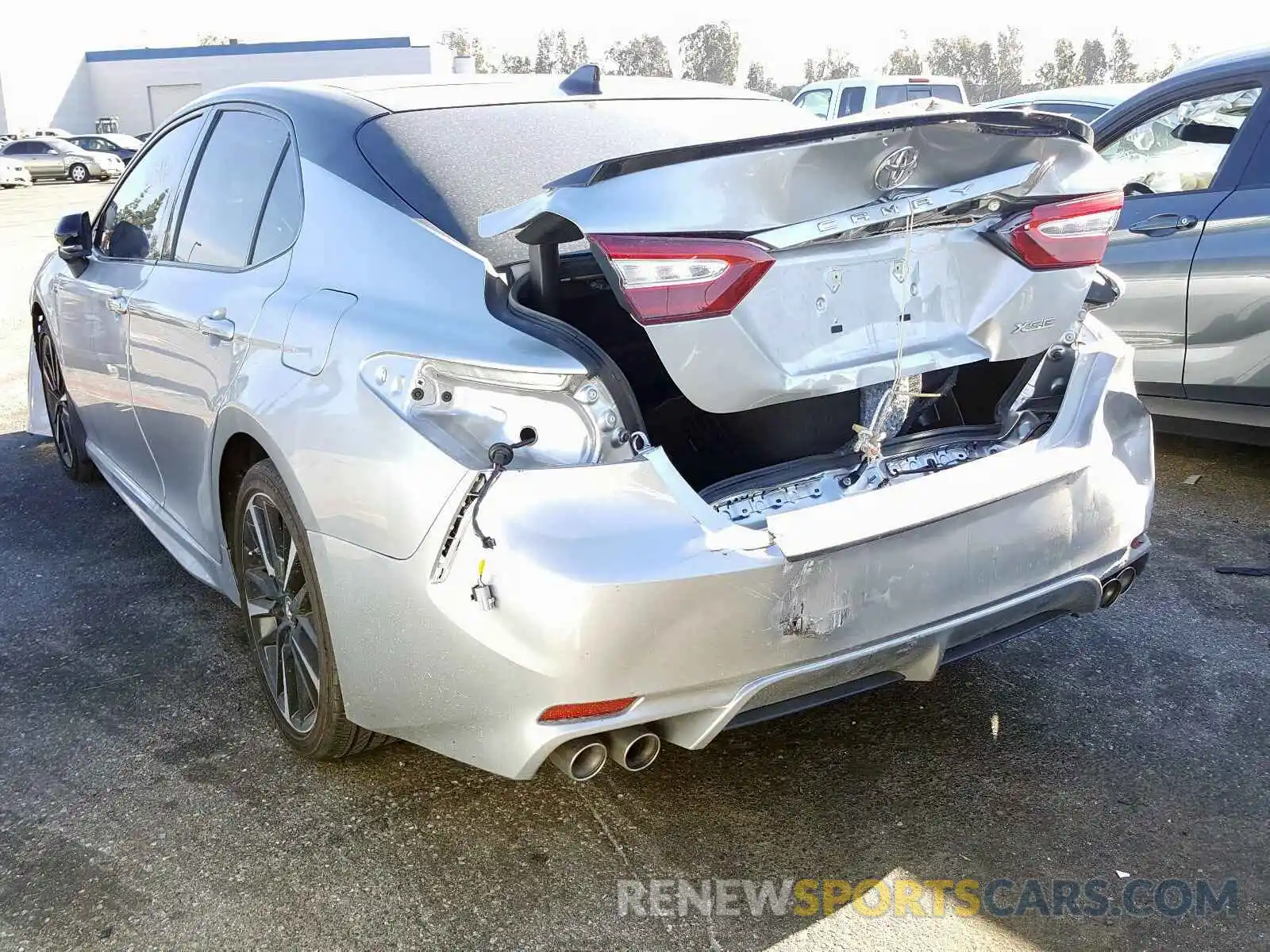 3 Photograph of a damaged car 4T1B61HK9KU273268 TOYOTA CAMRY 2019