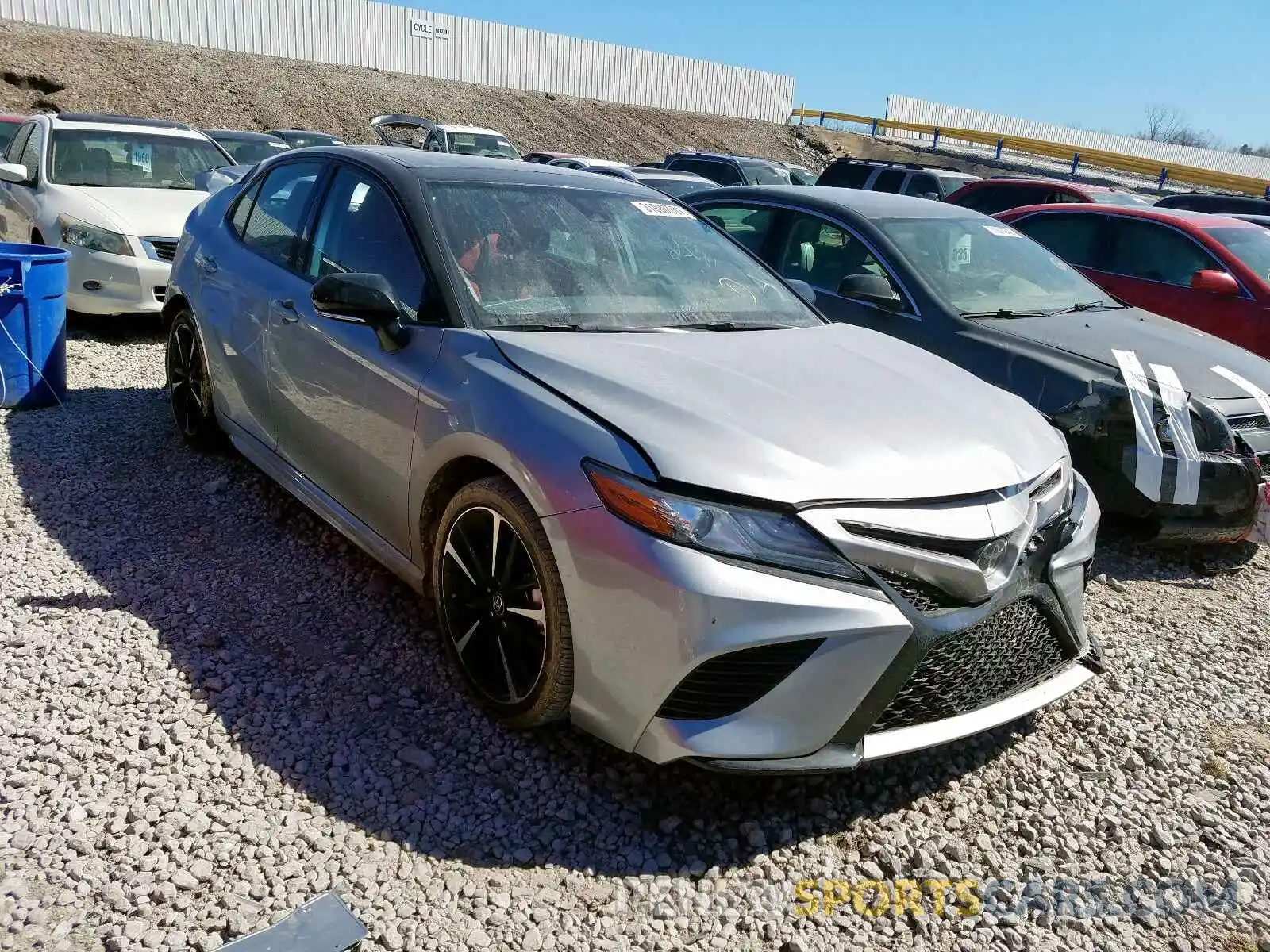 1 Photograph of a damaged car 4T1B61HK9KU273979 TOYOTA CAMRY 2019