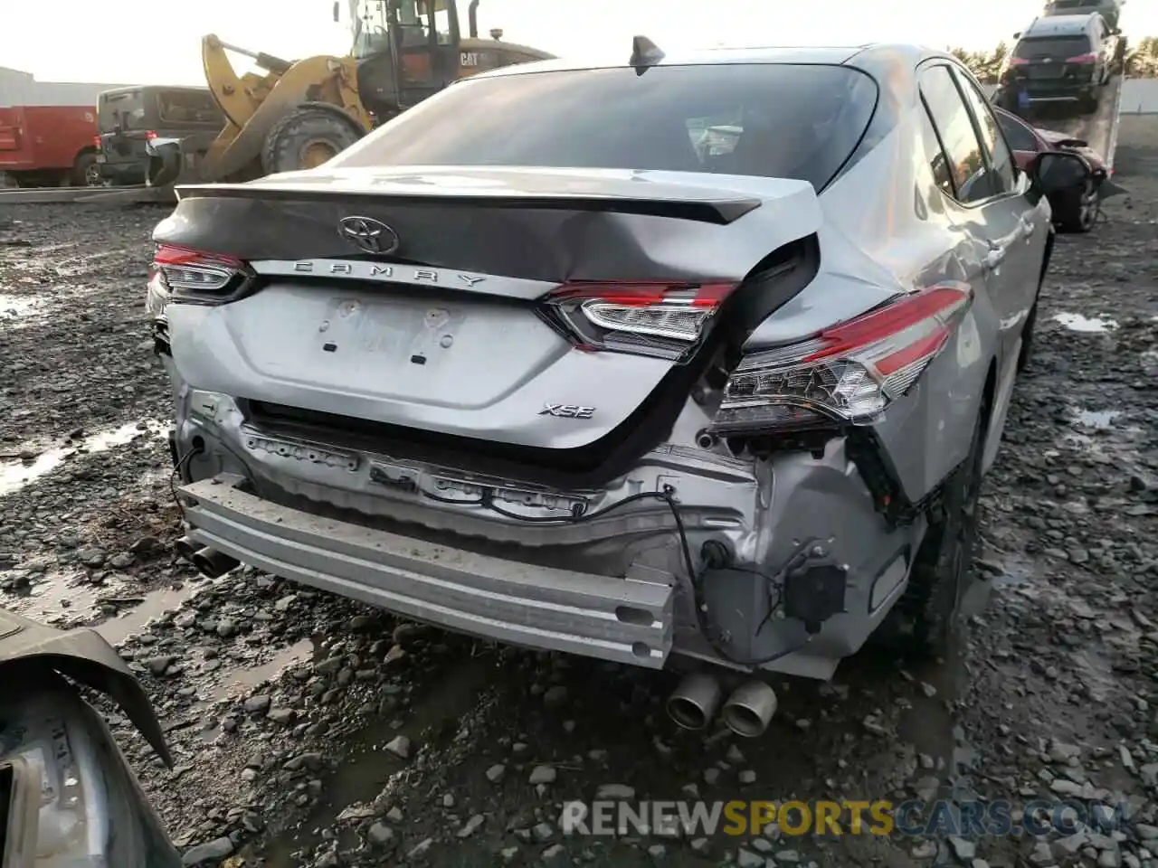 9 Photograph of a damaged car 4T1B61HK9KU274811 TOYOTA CAMRY 2019