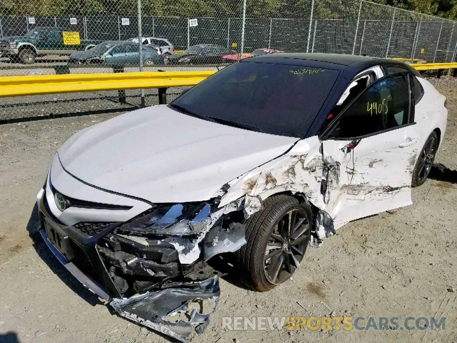 2 Photograph of a damaged car 4T1B61HK9KU279443 TOYOTA CAMRY 2019