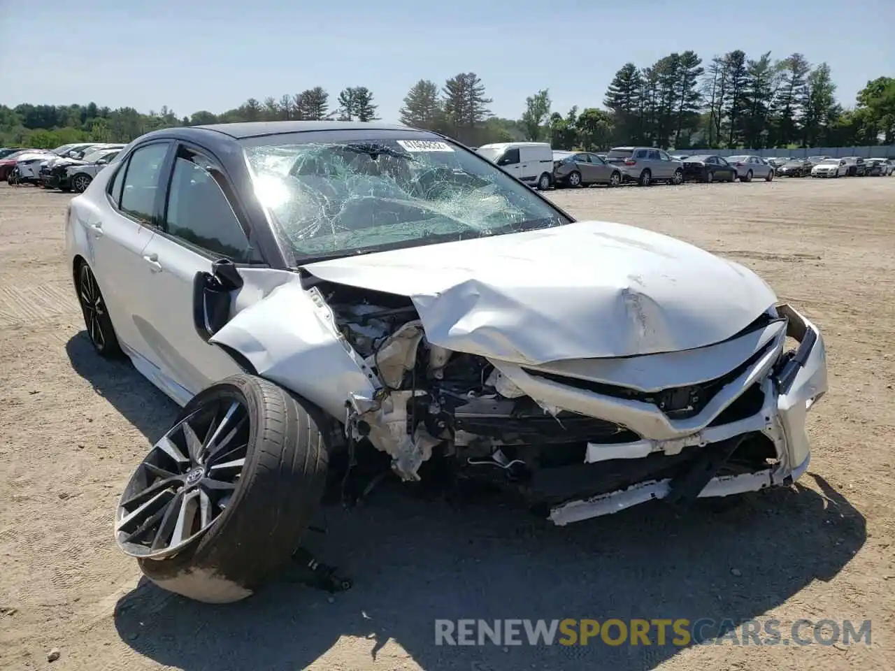 1 Photograph of a damaged car 4T1B61HK9KU283346 TOYOTA CAMRY 2019