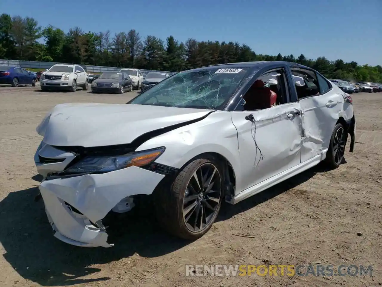 2 Photograph of a damaged car 4T1B61HK9KU283346 TOYOTA CAMRY 2019