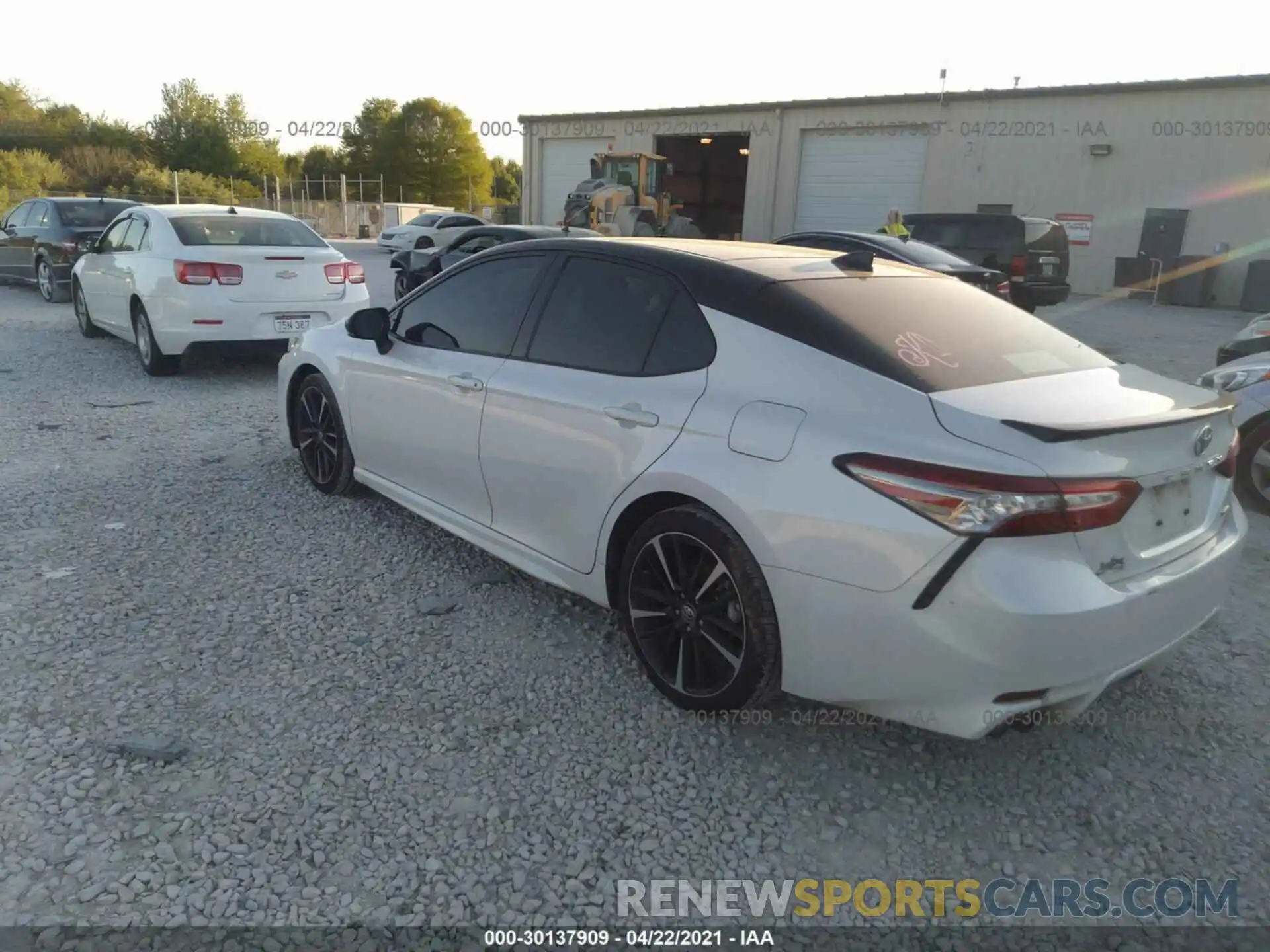 3 Фотография поврежденного автомобиля 4T1B61HK9KU286442 TOYOTA CAMRY 2019