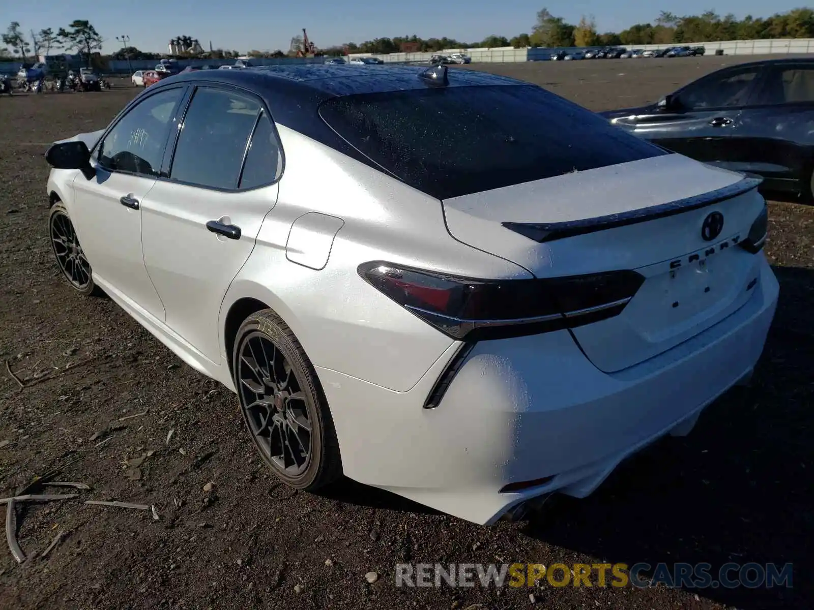 3 Photograph of a damaged car 4T1B61HK9KU287784 TOYOTA CAMRY 2019