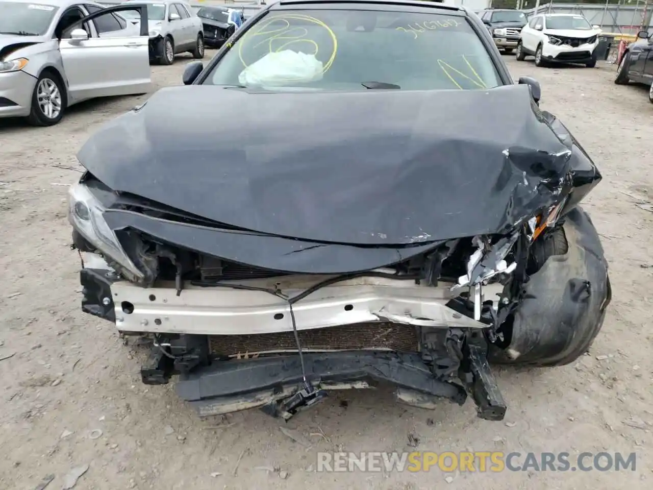 9 Photograph of a damaged car 4T1B61HK9KU293536 TOYOTA CAMRY 2019