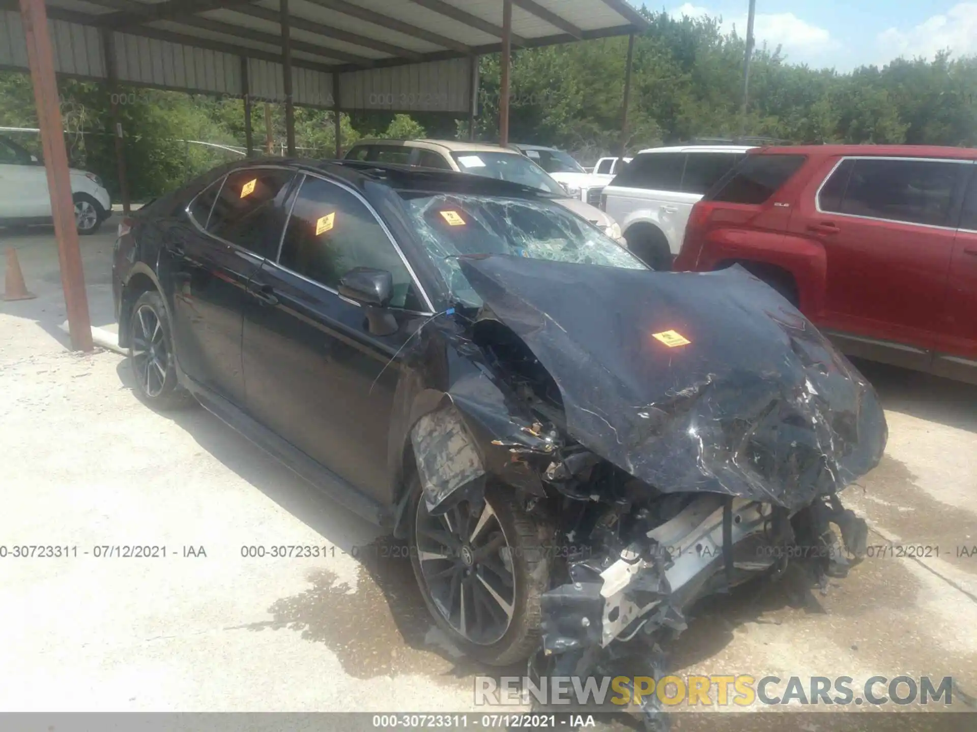 1 Photograph of a damaged car 4T1B61HK9KU293777 TOYOTA CAMRY 2019