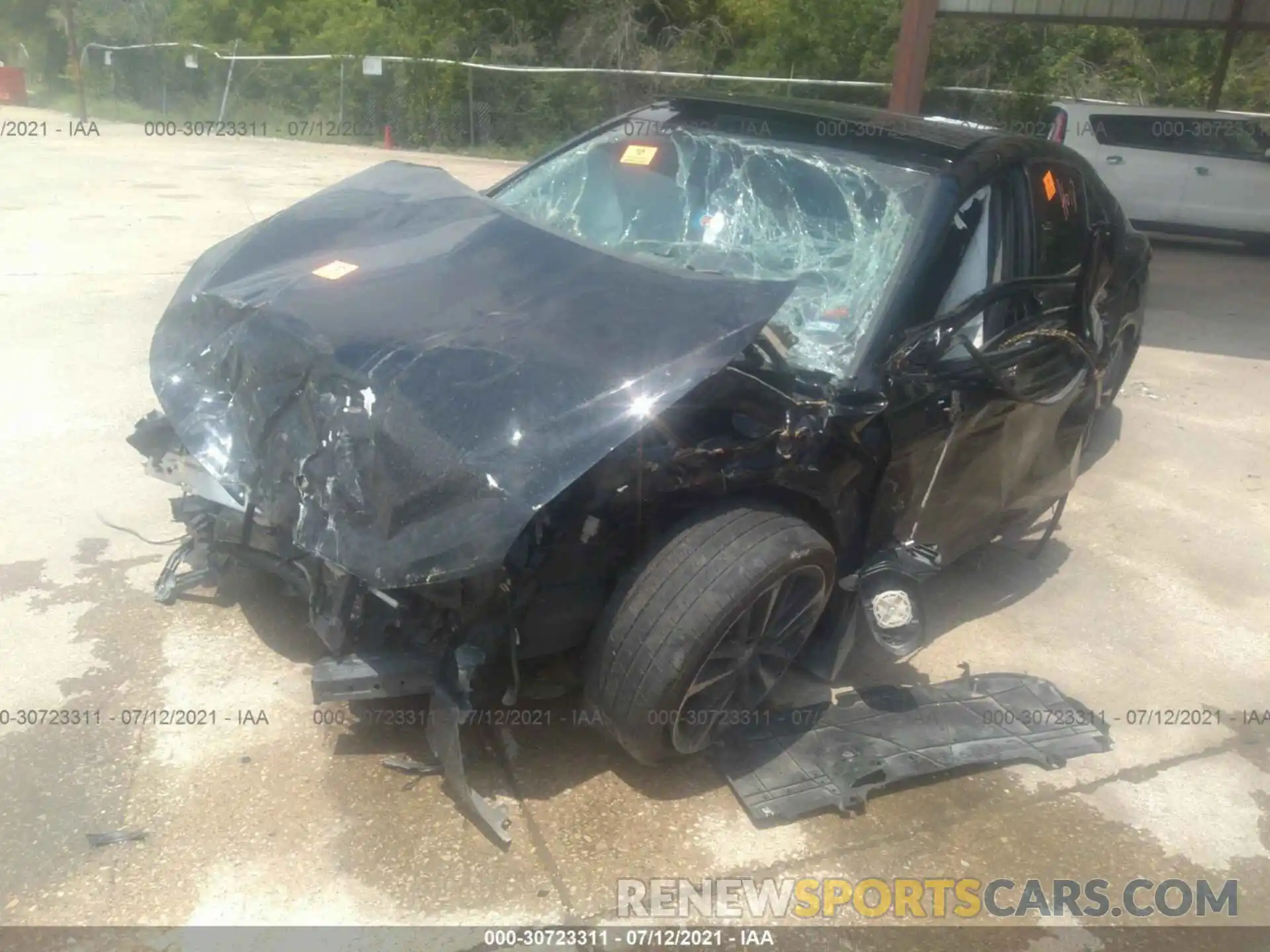 2 Photograph of a damaged car 4T1B61HK9KU293777 TOYOTA CAMRY 2019