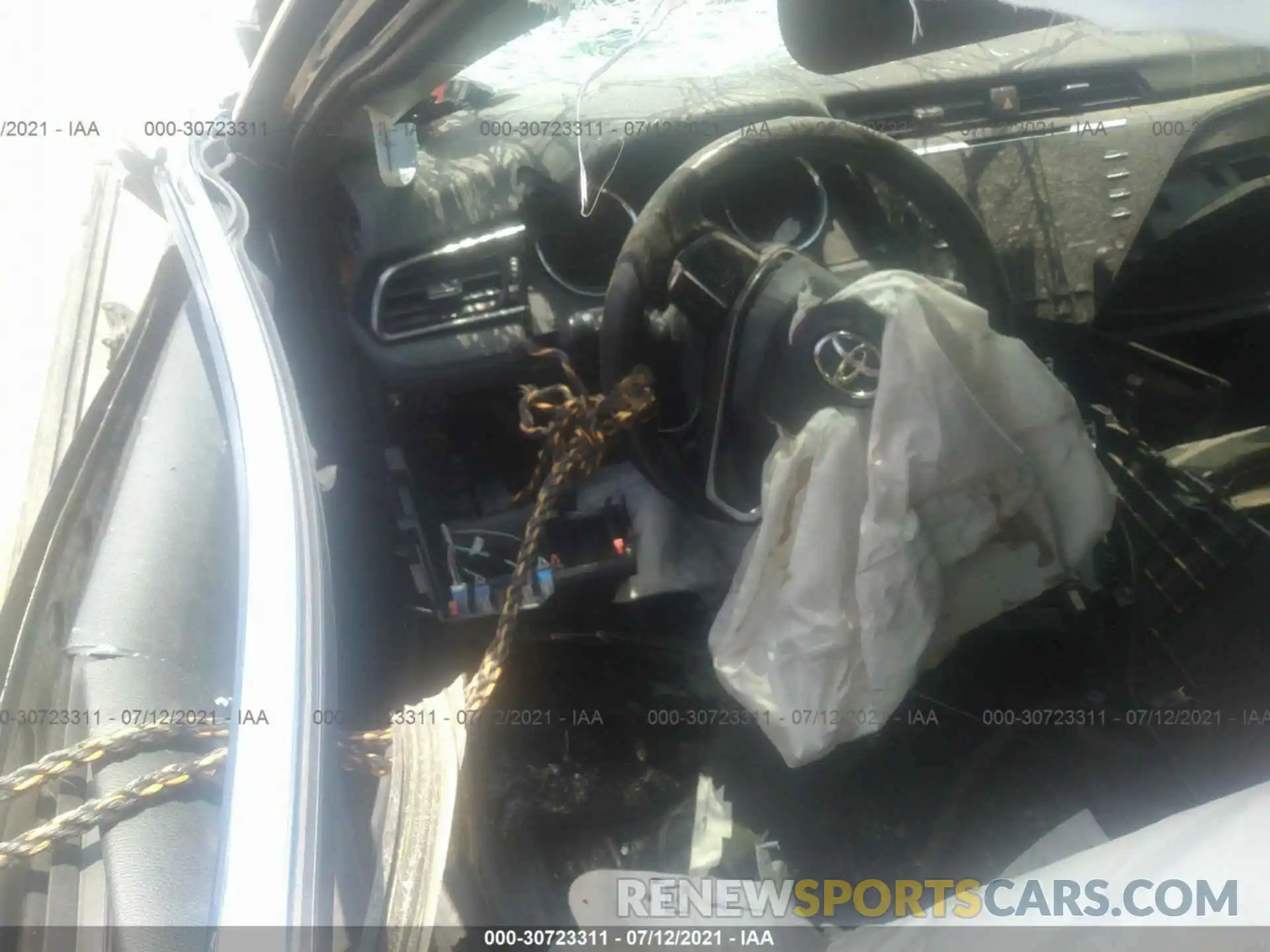 7 Photograph of a damaged car 4T1B61HK9KU293777 TOYOTA CAMRY 2019