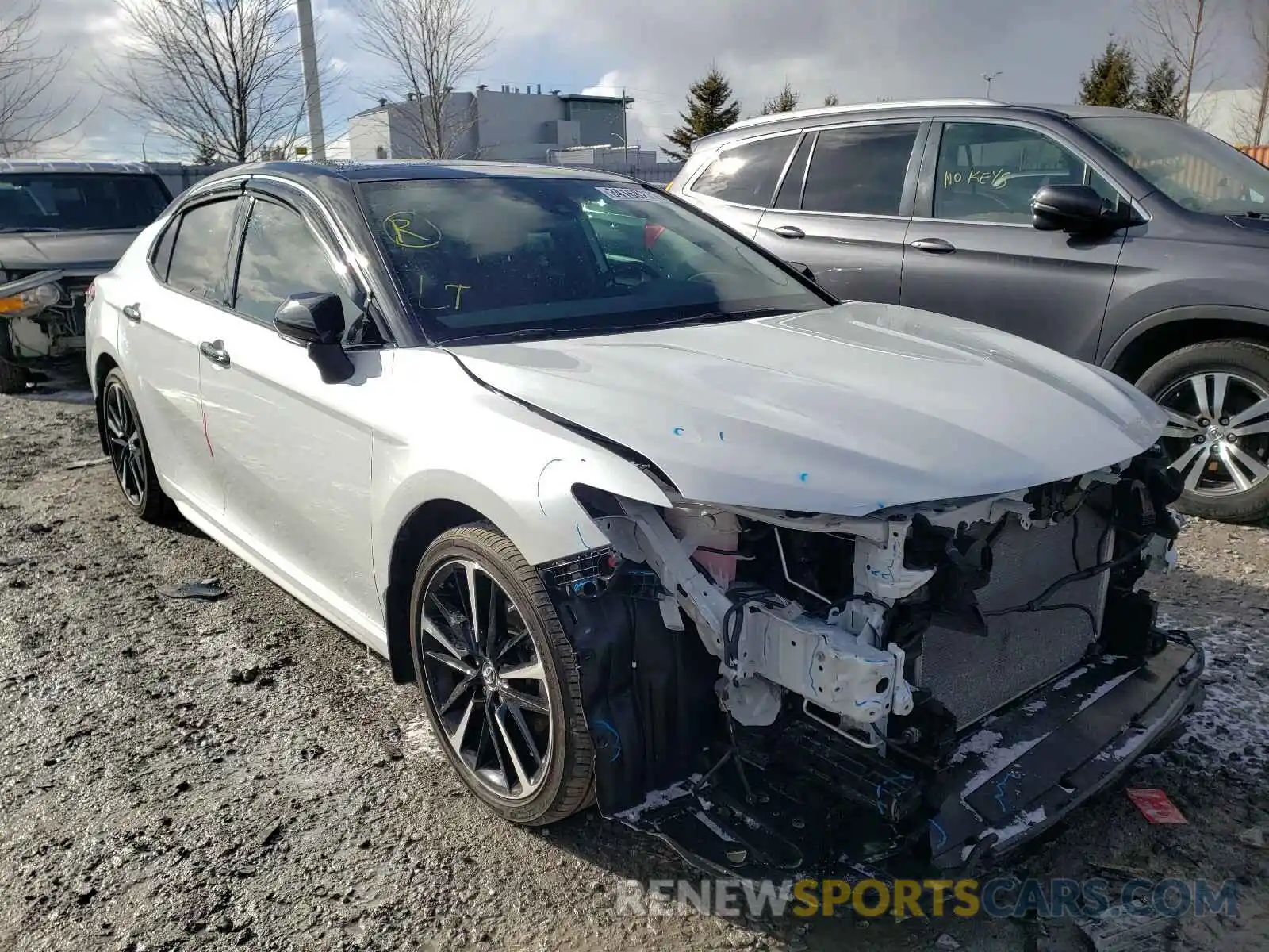 1 Photograph of a damaged car 4T1B61HK9KU295089 TOYOTA CAMRY 2019