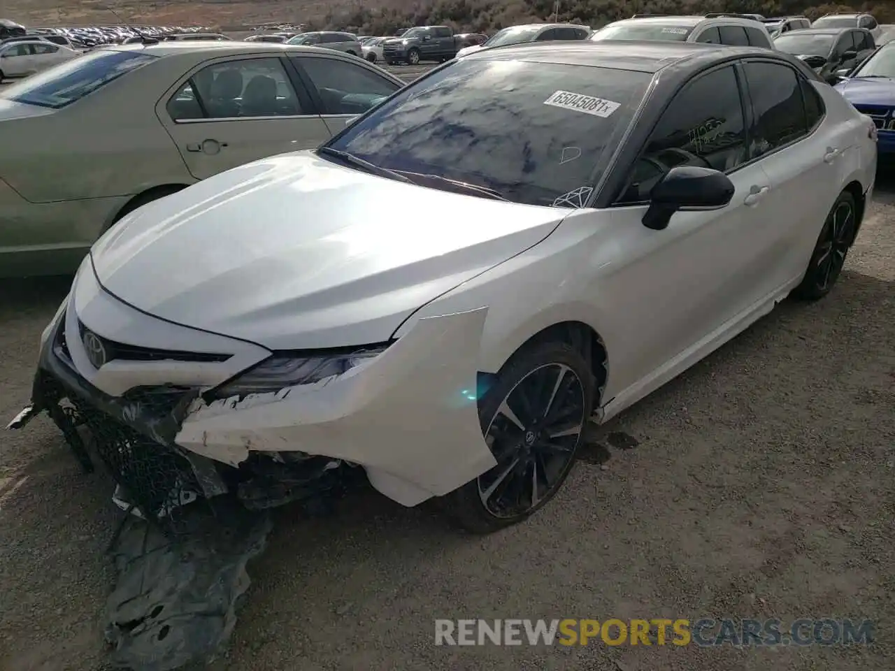 2 Photograph of a damaged car 4T1B61HK9KU299028 TOYOTA CAMRY 2019