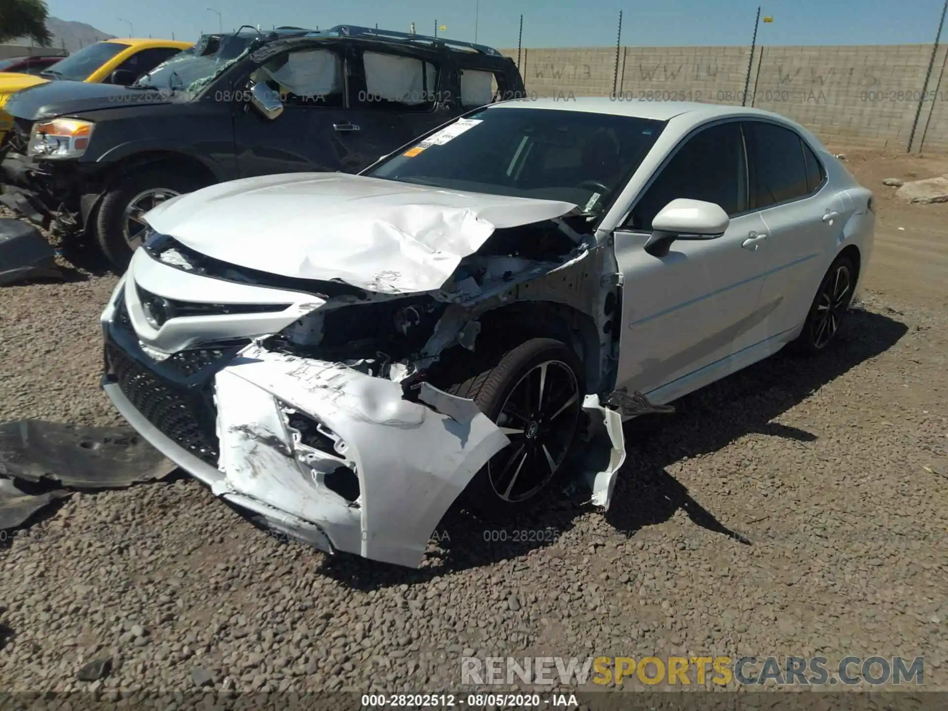 2 Photograph of a damaged car 4T1B61HK9KU300050 TOYOTA CAMRY 2019