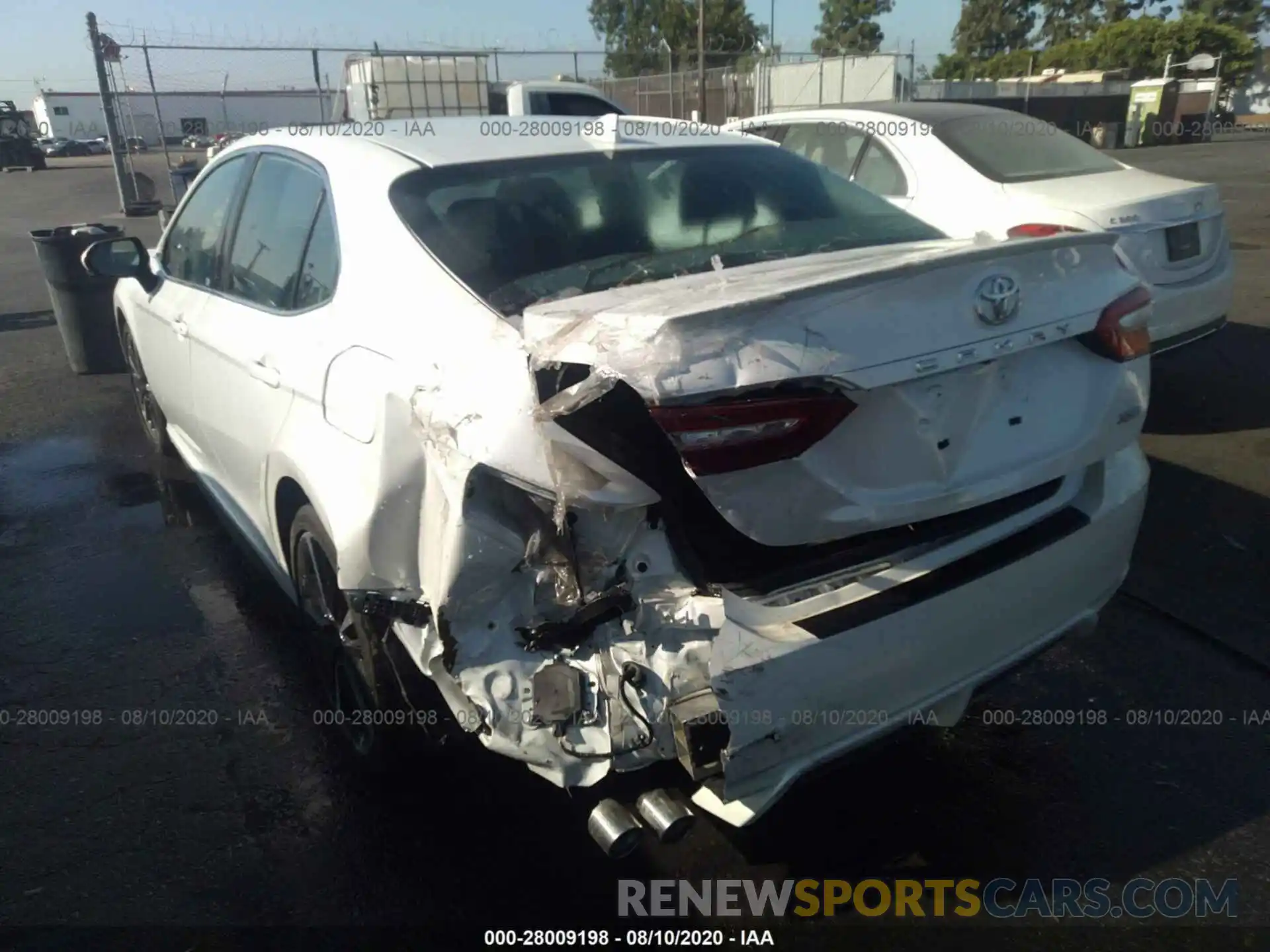 3 Photograph of a damaged car 4T1B61HK9KU685657 TOYOTA CAMRY 2019