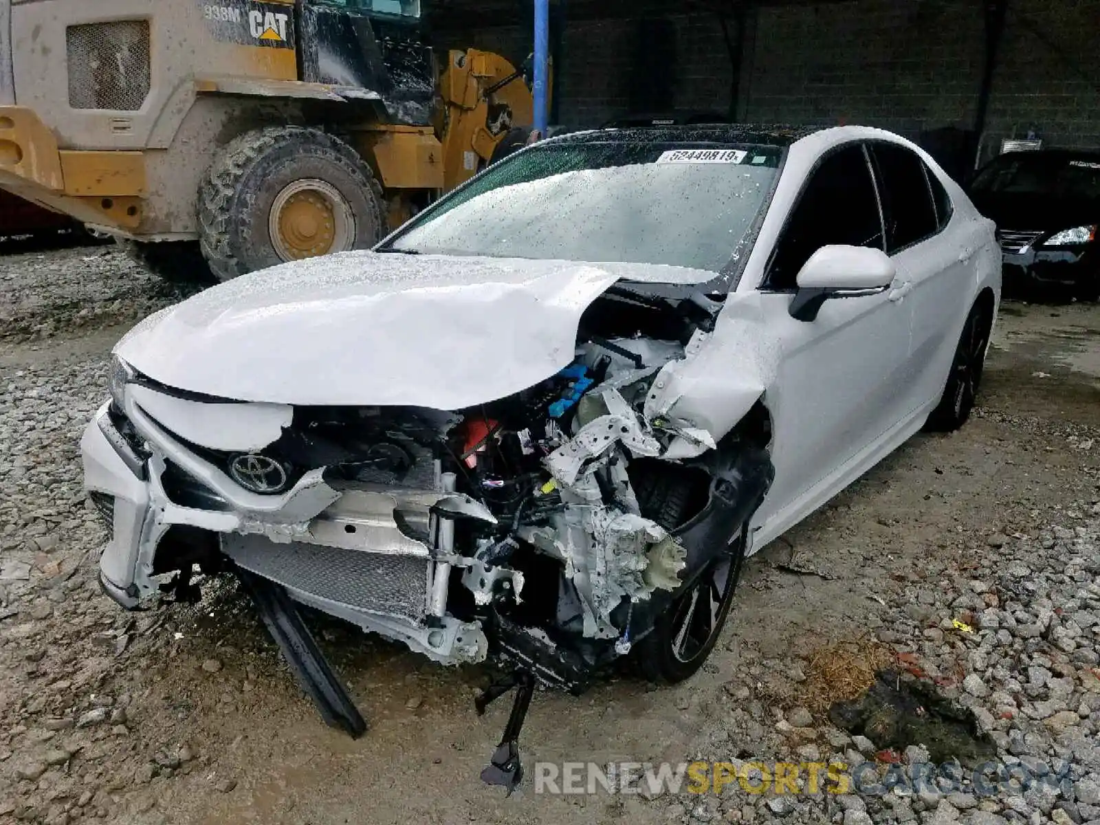 2 Photograph of a damaged car 4T1B61HK9KU686646 TOYOTA CAMRY 2019