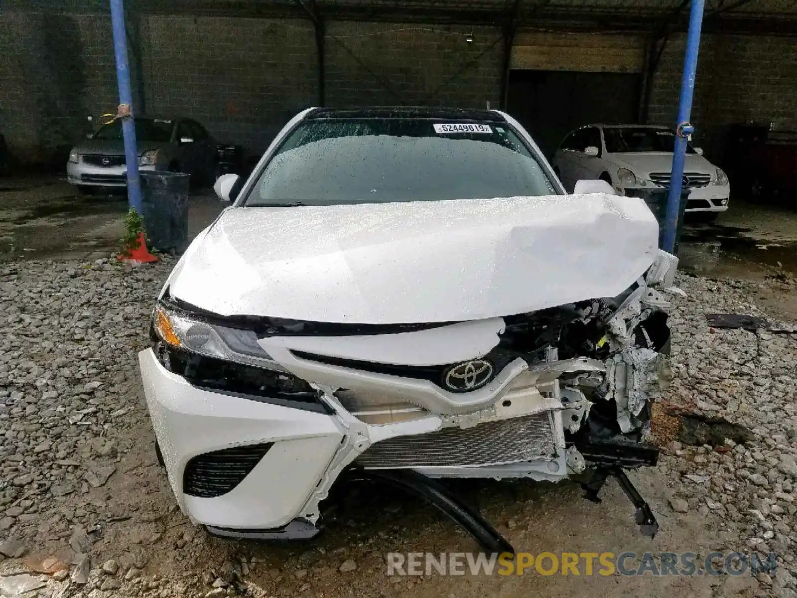 9 Photograph of a damaged car 4T1B61HK9KU686646 TOYOTA CAMRY 2019