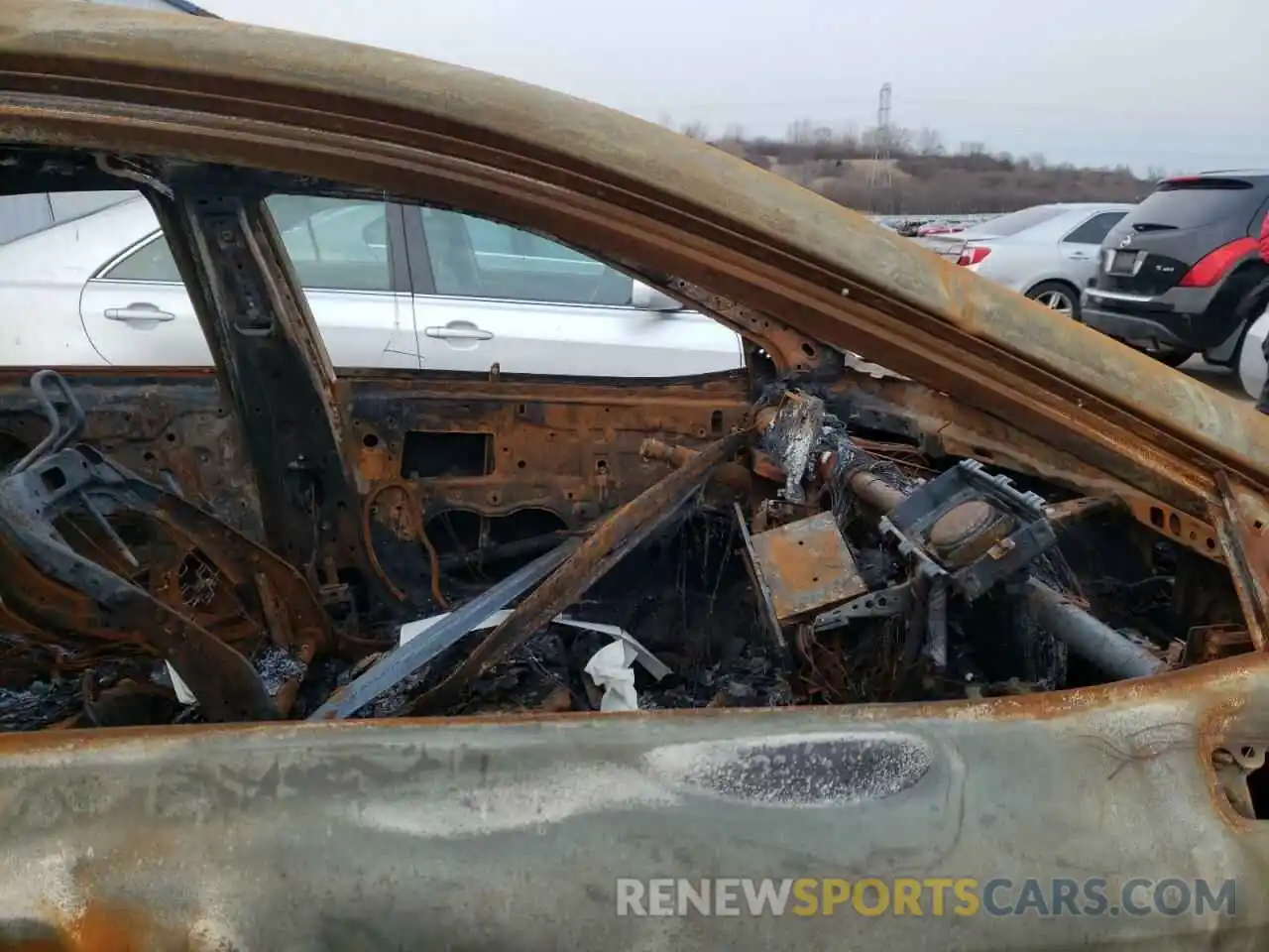 5 Photograph of a damaged car 4T1B61HK9KU703168 TOYOTA CAMRY 2019