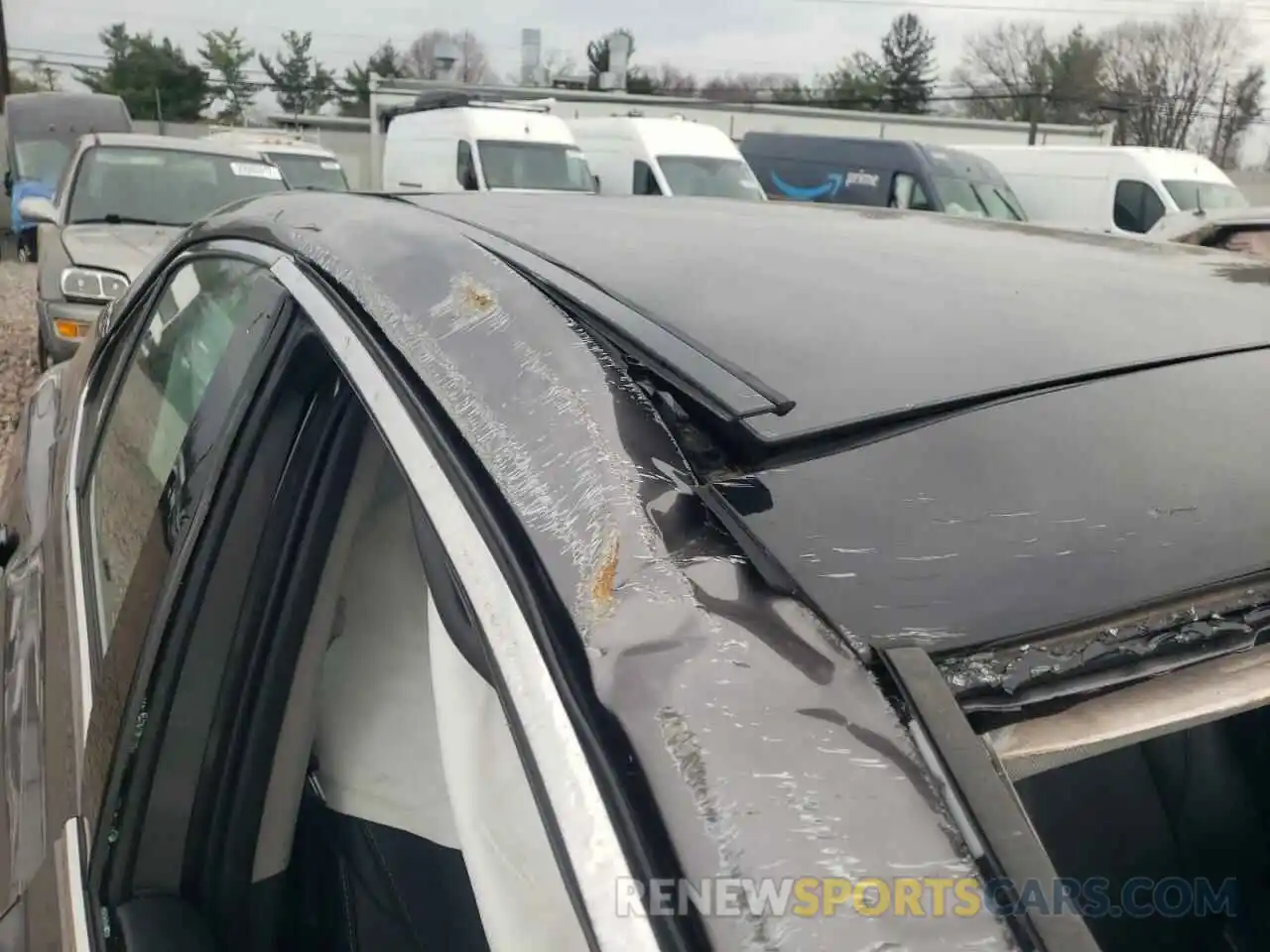 9 Photograph of a damaged car 4T1B61HK9KU708743 TOYOTA CAMRY 2019